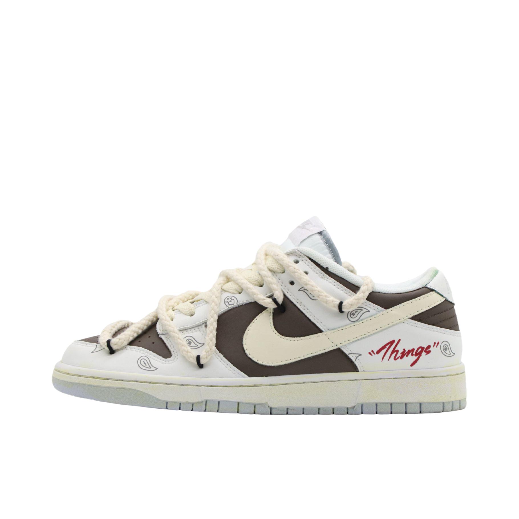 推荐商品：【定制球鞋】 Nike Dunk 板鞋 平跟系带防滑耐磨做旧高街简约百搭潮流复古美式 序曲