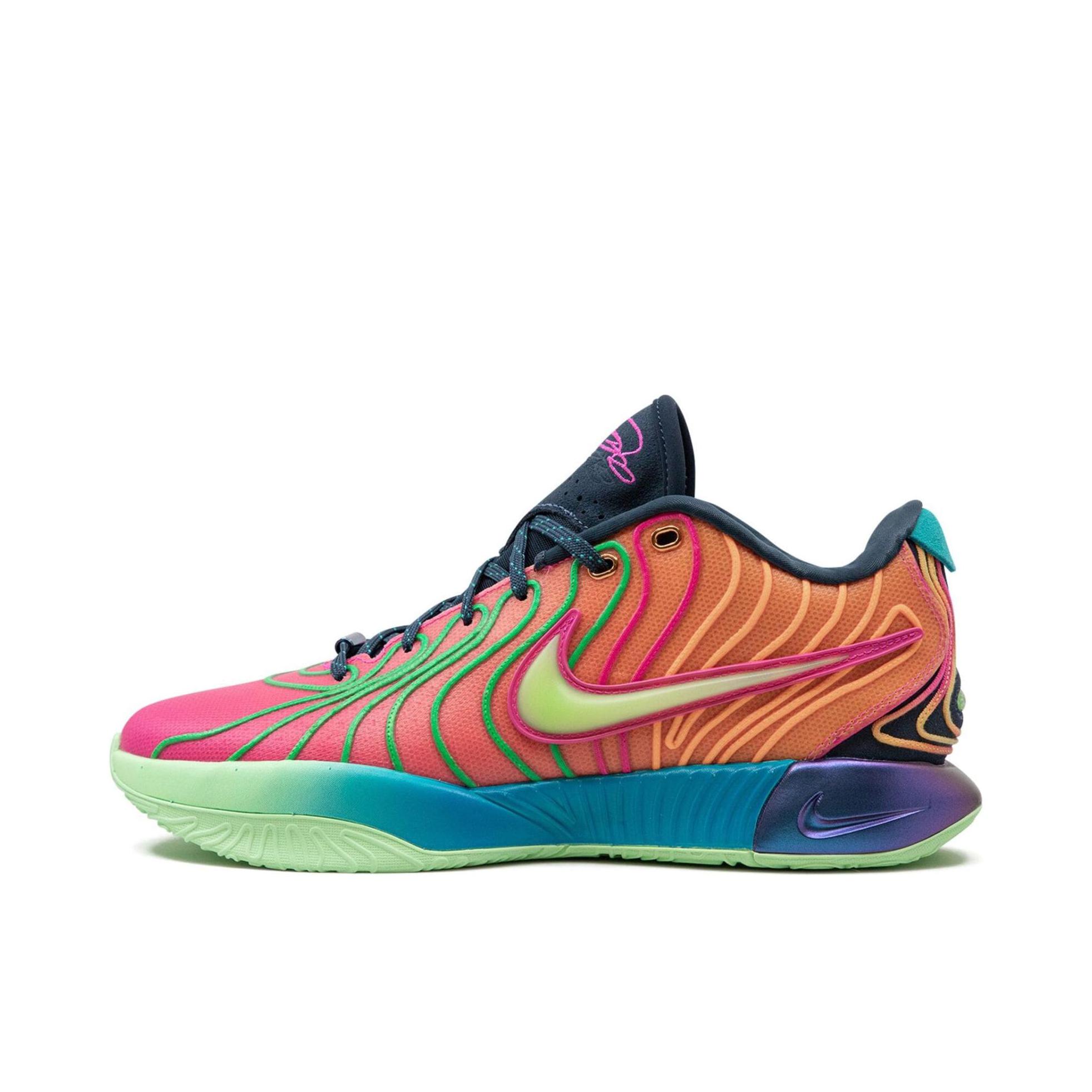 推荐商品：Nike Zoom Lebron 21 詹姆斯 篮球鞋 缓震抗扭耐磨轻便支撑抓地训练 红色/蓝色/橙色