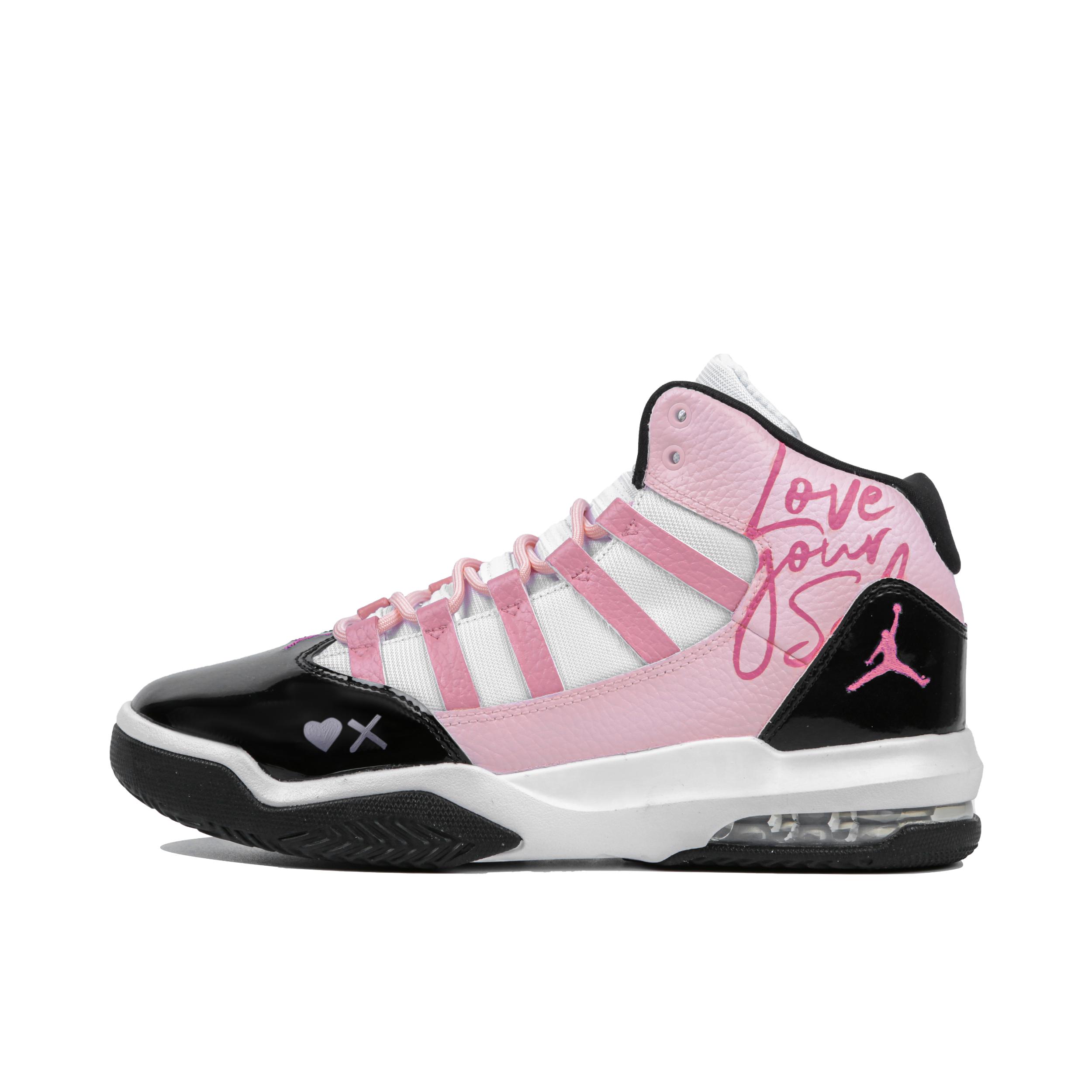 推荐商品：【定制球鞋】 Jordan Max Aura 1 篮球鞋 中帮系带防滑耐磨减震百搭潮流复古时尚 女款/恋歌