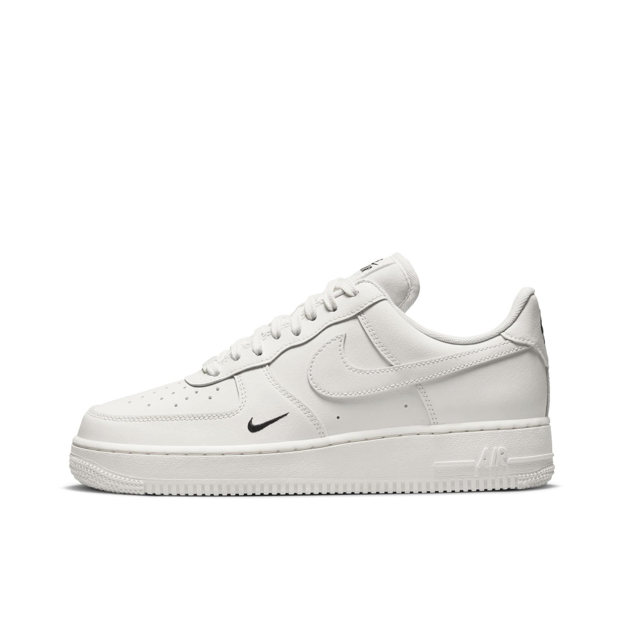 Nike Air Force 1 空军一号 板鞋 轻便舒适百搭耐磨 雪白