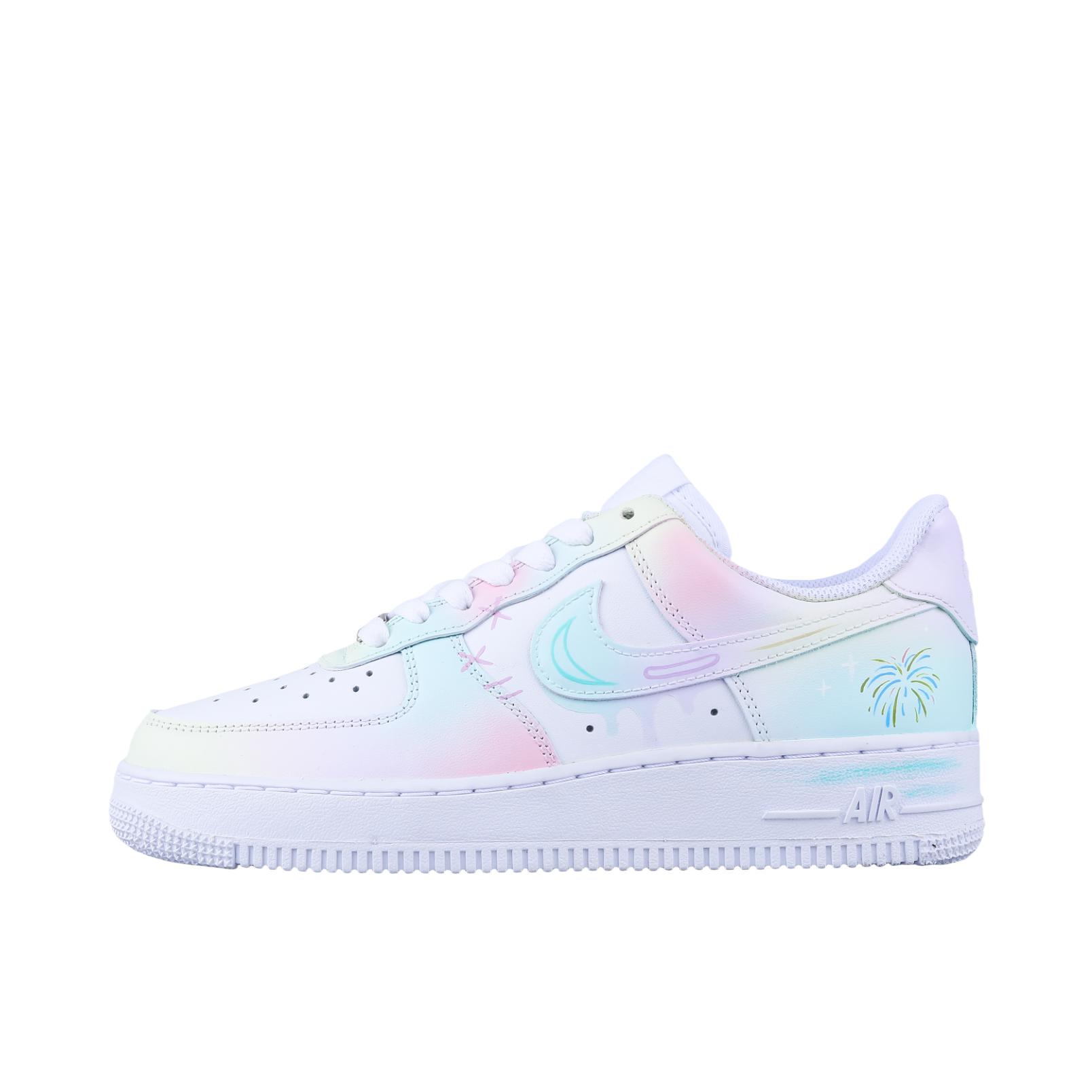 推荐商品：【定制款】 Nike Air Force 1 板鞋 防滑减震耐磨低帮增高 女款/缤纷马卡龙
