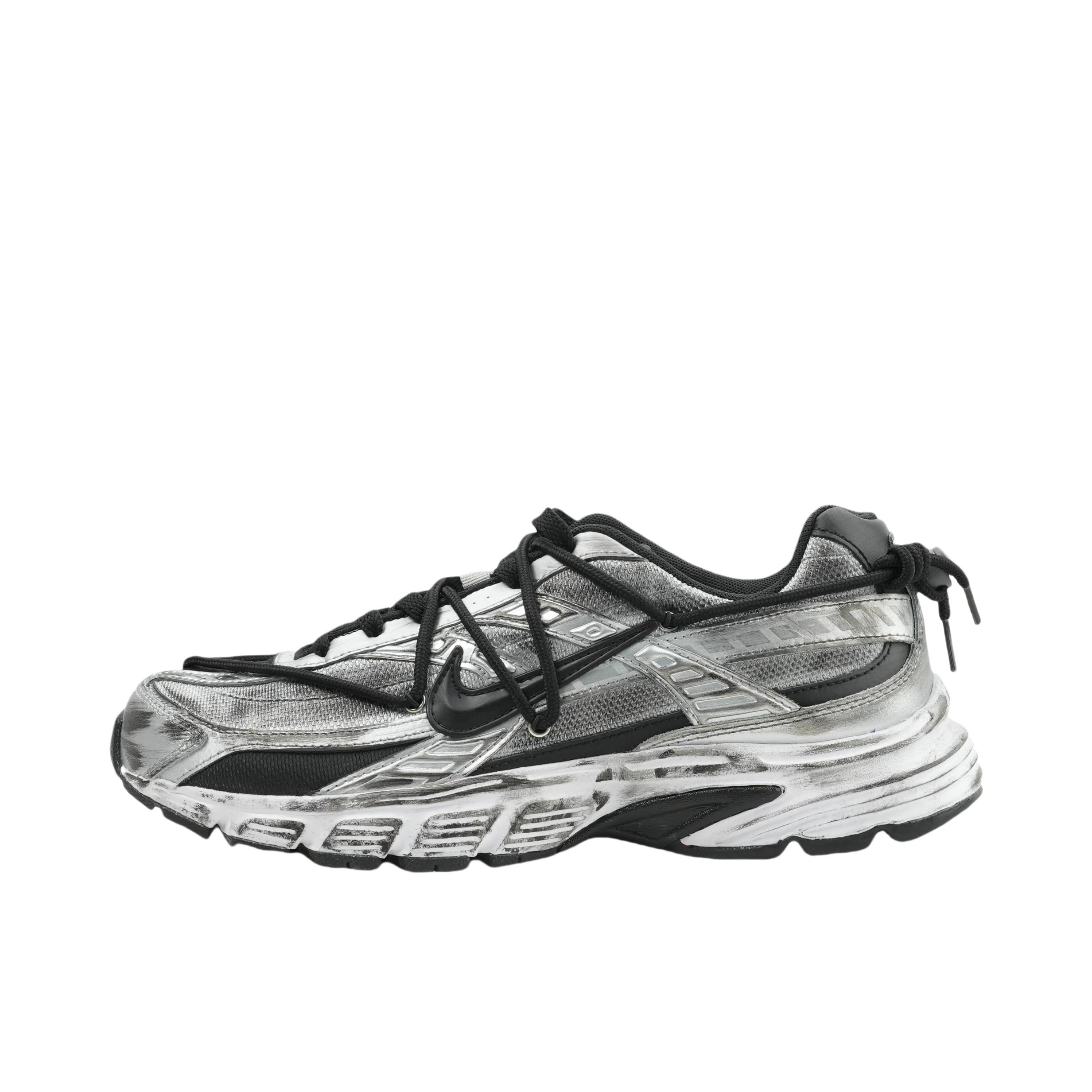 推荐商品：【定制球鞋】 Nike Initiator 跑鞋 做旧机能减震轻便网布透气防滑耐磨织物舒适支撑合成革休闲百搭 黑银熊猫