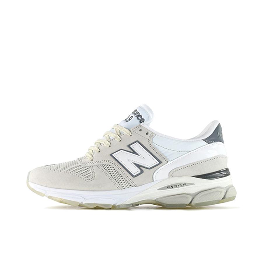 推荐商品：New Balance 770.9 防滑耐磨 透气 百搭复古 织物 合成革 马拉松 跑鞋 白灰