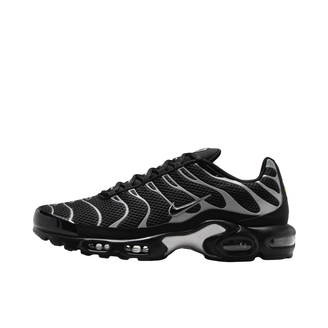 推荐商品：Nike Air Max Plus 跑鞋 休闲舒适轻便网布透气防滑耐磨气垫缓震包裹性贴合圆头 网面/黑色/银色