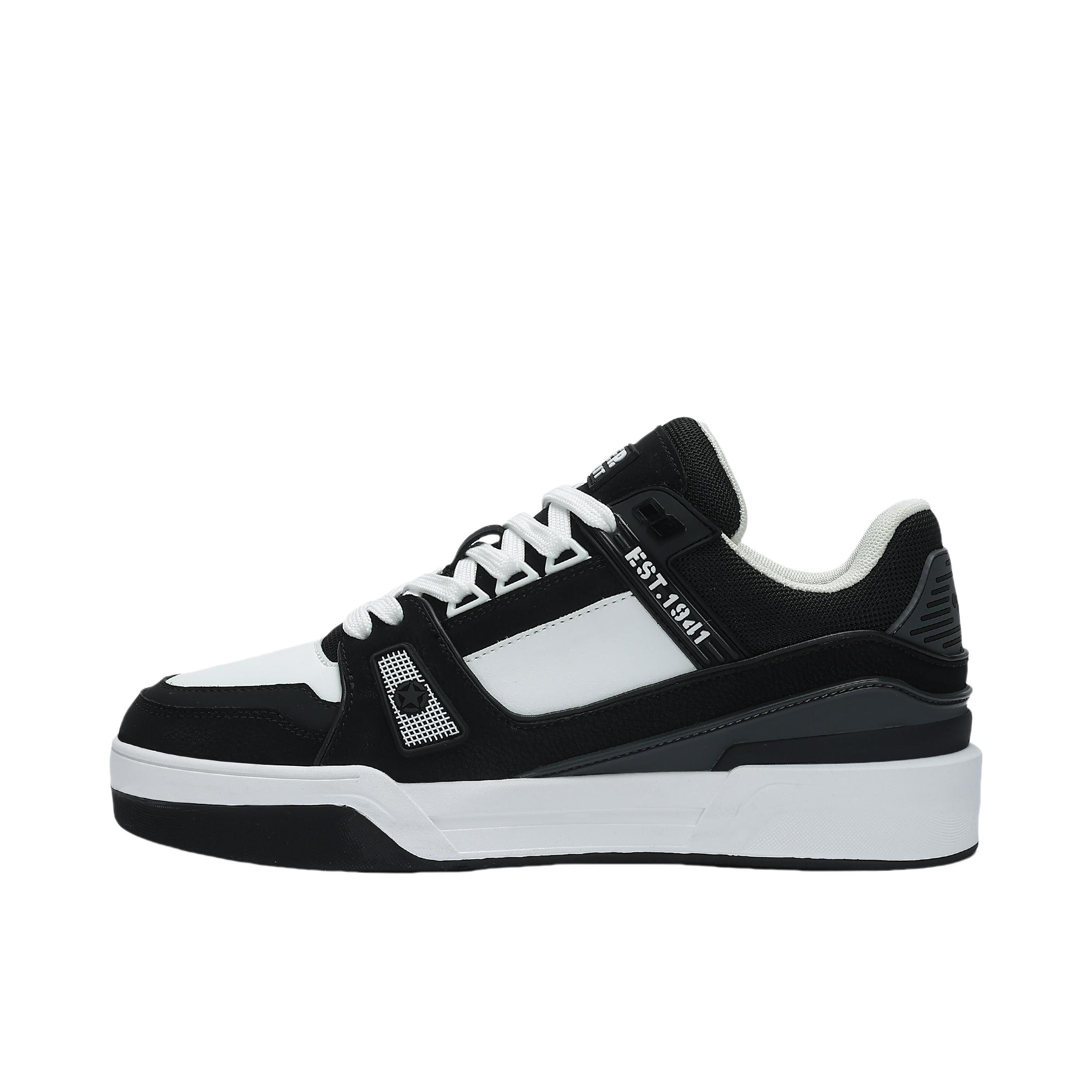 推荐商品：JEEP SPIRIT 轻奢 街头 运动休闲鞋 J914950380 石墨黑