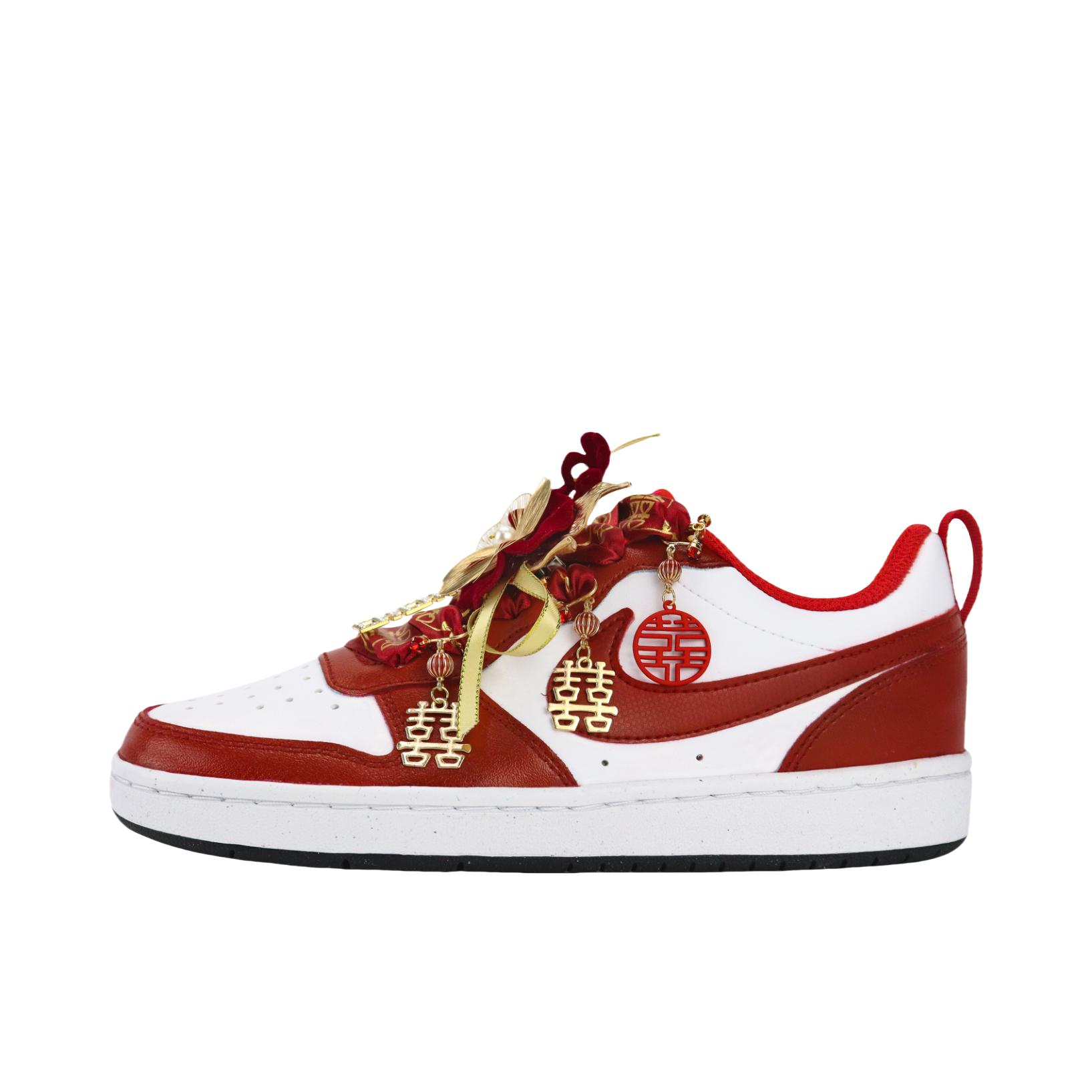 推荐商品：【定制球鞋】 Nike Court Borough 板鞋 防滑防水轻便减震手绘减龄做旧甜酷高街合成革甜妹包裹性复古婚鞋增高小白鞋薄底秋冬脏脏鞋 女款/福禄鸳鸯