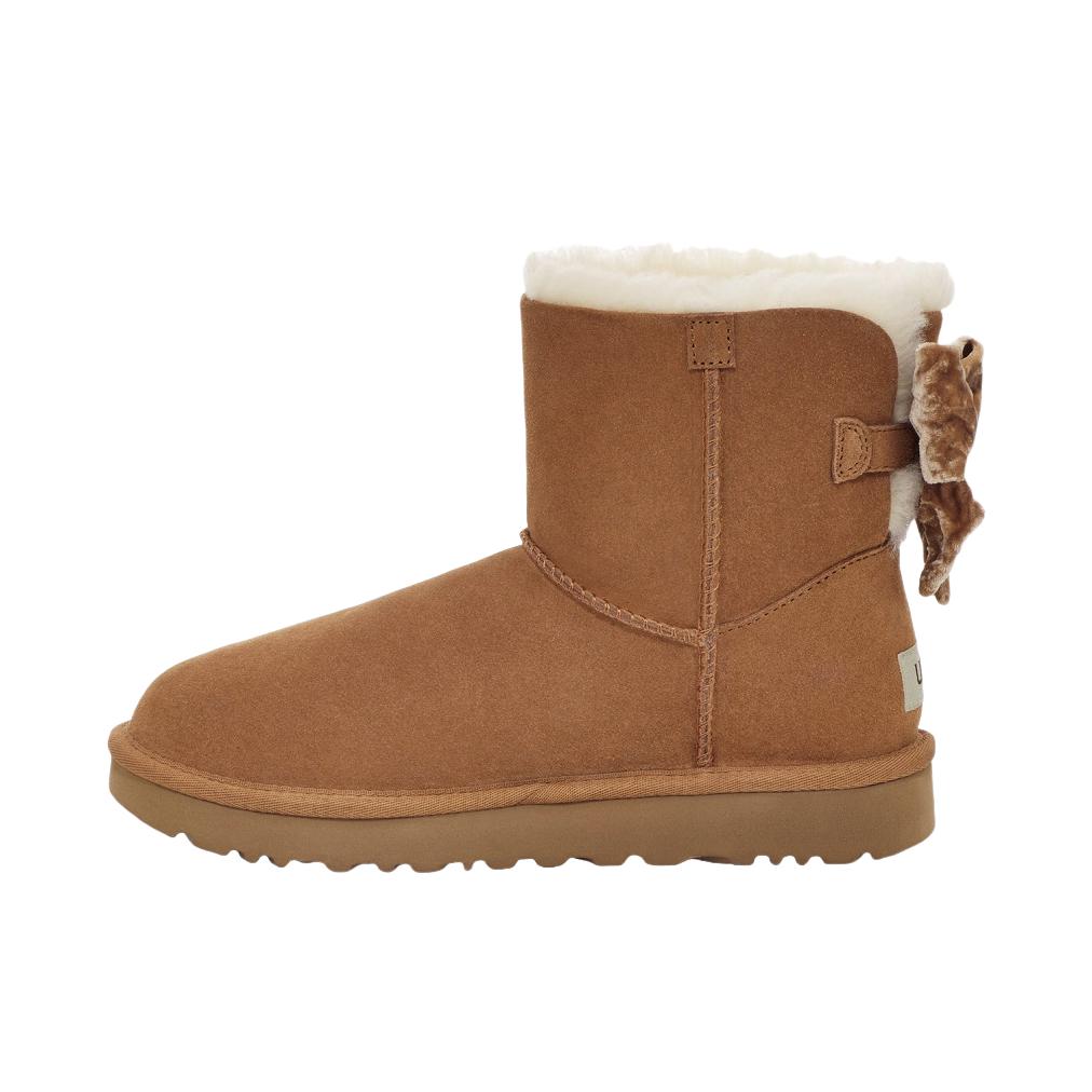 推荐商品：UGG  Mini Bailey Bow 迷你贝莉  牛反绒 双蝴蝶结 平底 短中筒  雪地靴 栗子棕
