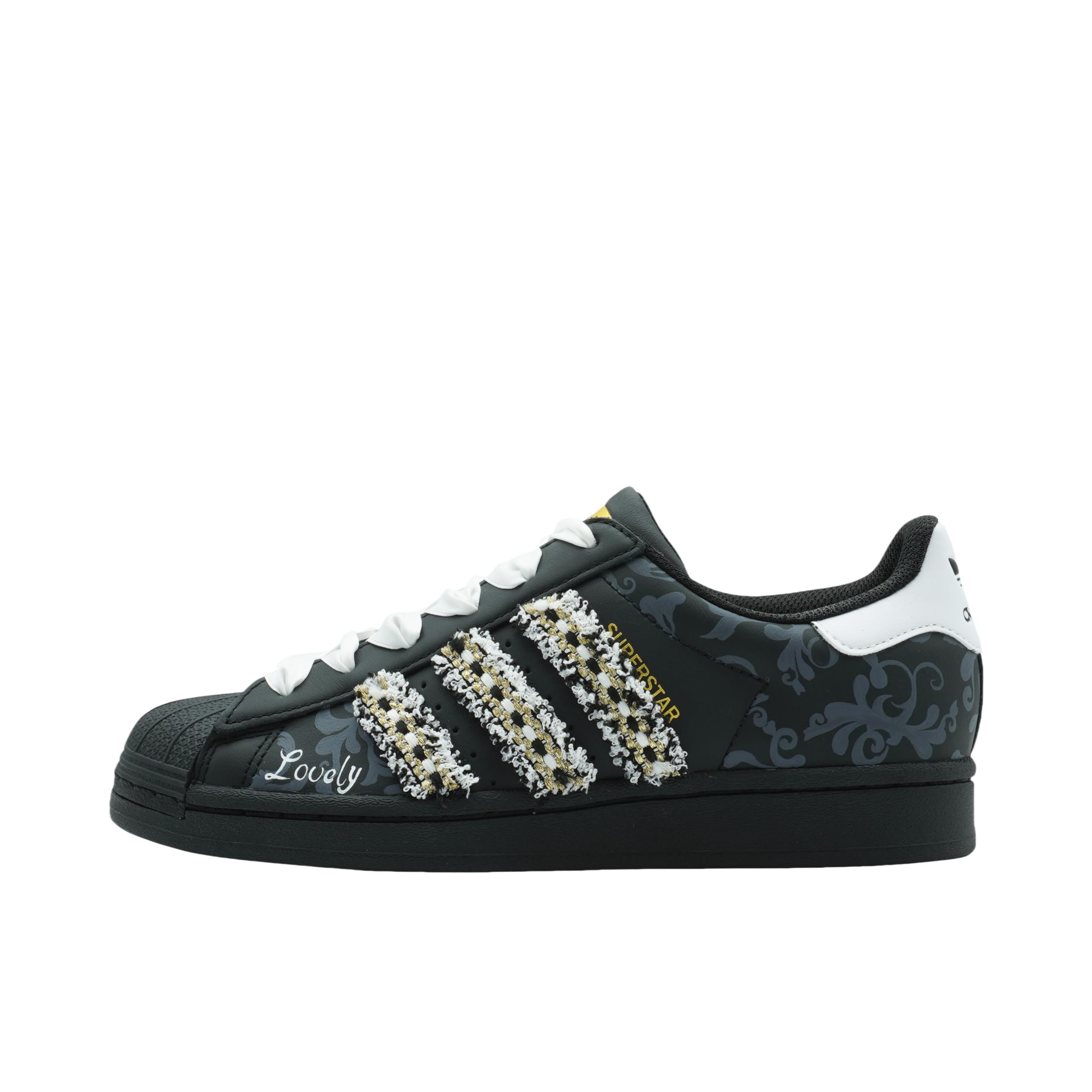 推荐商品：【定制球鞋】 adidas Originals Superstar 板鞋 防踢减震防滑耐磨百搭潮流时尚合成革贝壳头 摩登天空