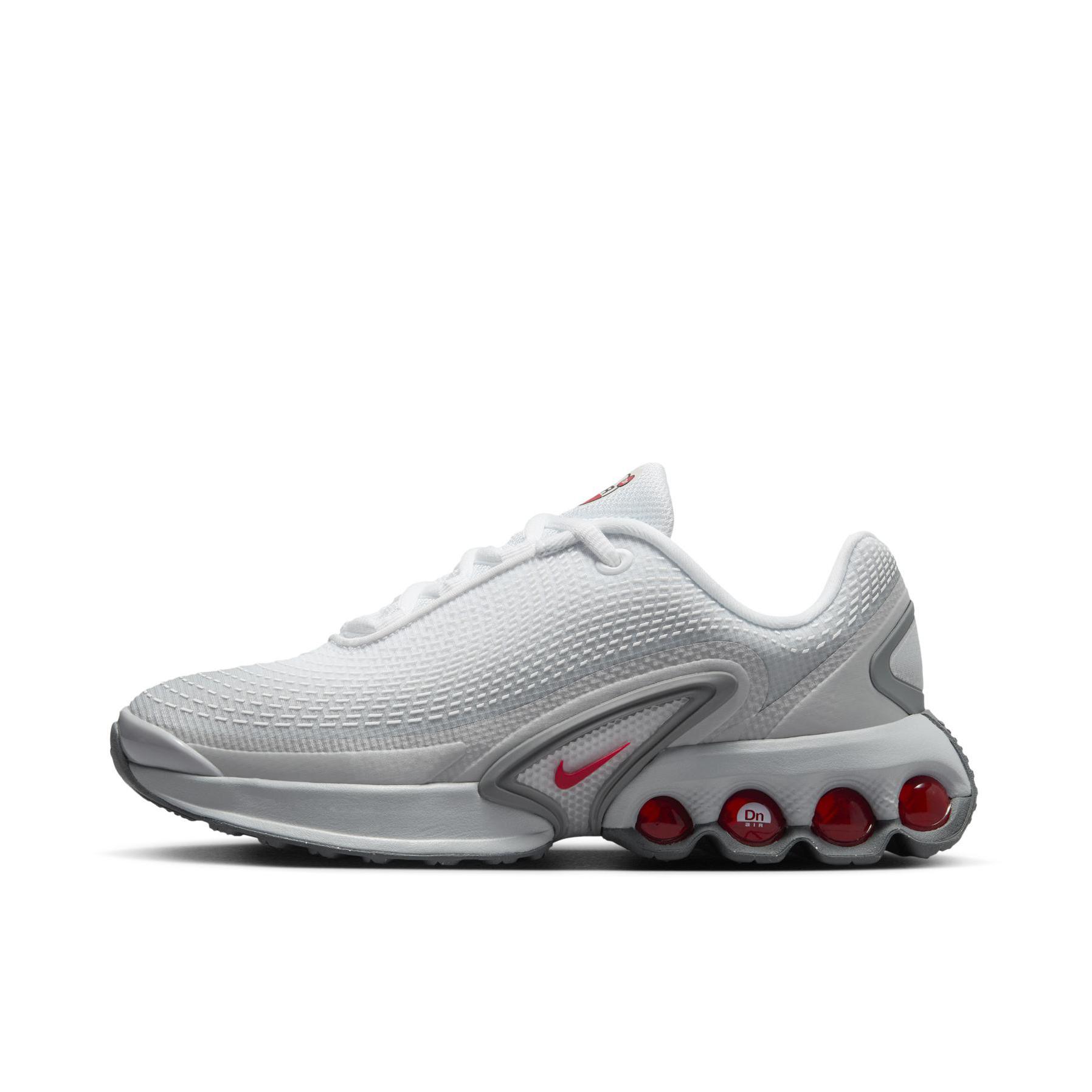 推荐商品：Nike Air Max Dn 运动休闲鞋 柔软防滑耐磨缓震回弹支撑网布透气低帮平跟贴合 大童/浅烟灰/大学红/白/烟灰/浅烟灰