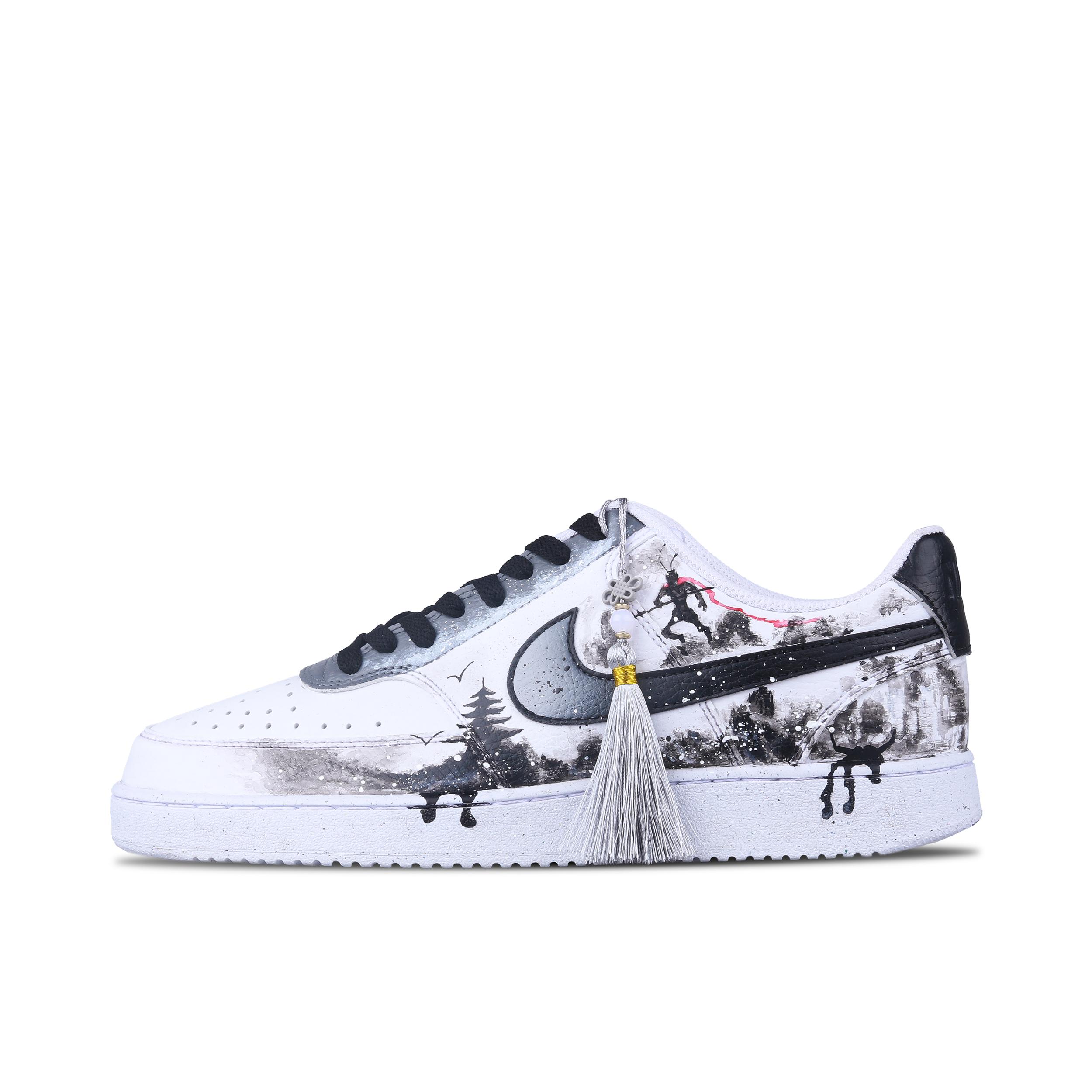 推荐商品：【定制球鞋】 Nike Court Vision 1 板鞋 防水美式简约防滑减震复古 大圣归来流苏版