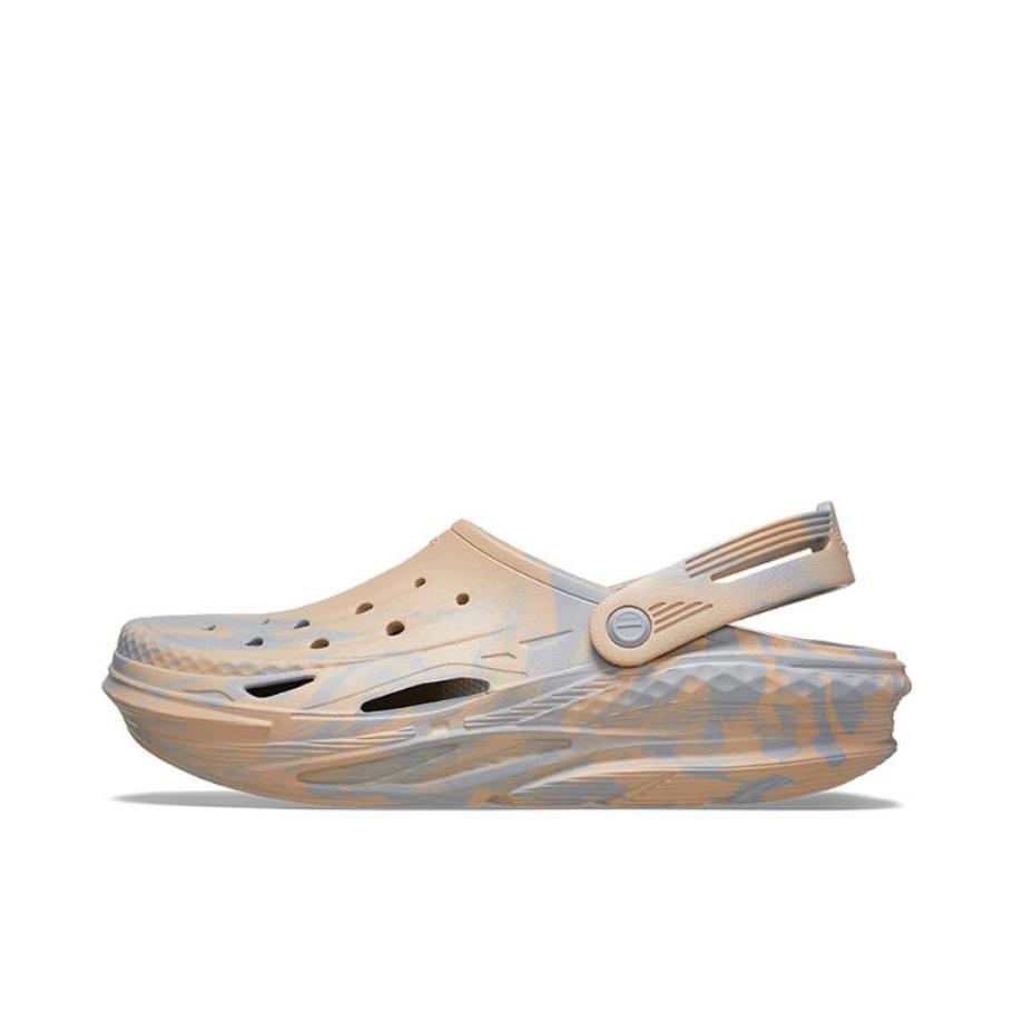 推荐商品：Crocs/卡骆驰 Off Grid Clog 电波 涉水 耐磨防滑 舒适轻便 包头 百搭时尚 外穿 沙滩 洞洞鞋 凉鞋 浅灰色/褐色