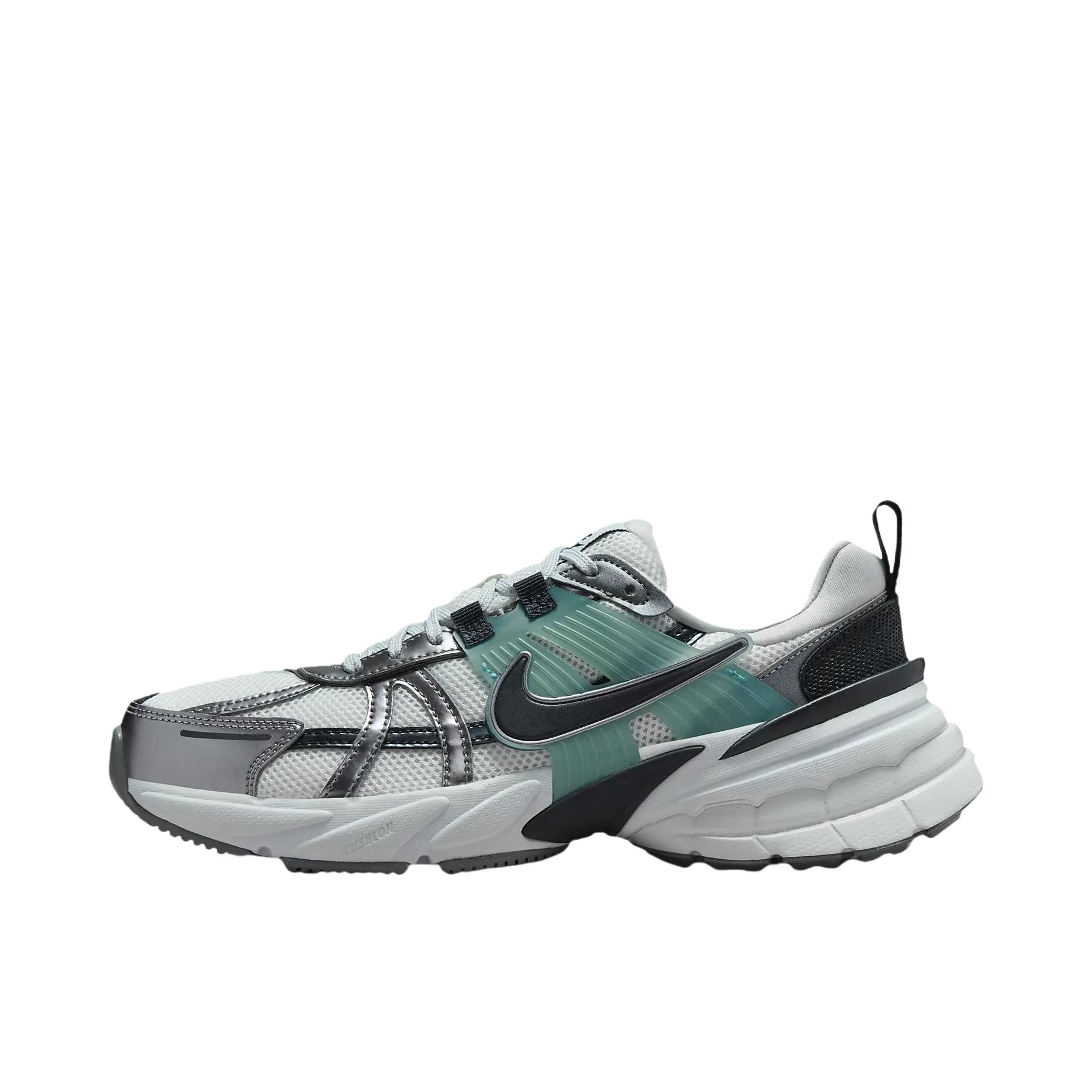 推荐商品：Nike V2K Run Runtekk 跑鞋 轻便网面透气防滑耐磨百搭时尚复古减震抓地圆头 顶峰白/金属冷灰/纯铂金/深黑曜石色