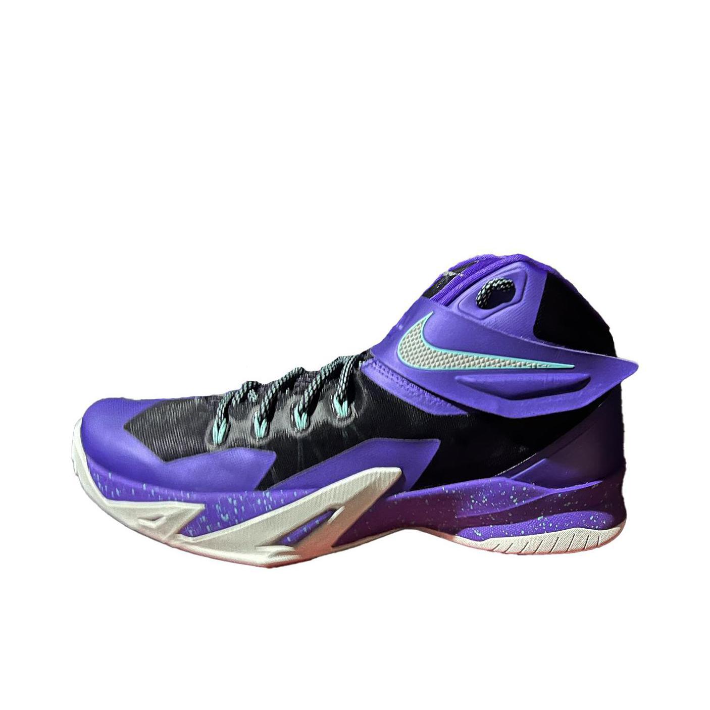 推荐商品：Nike zoom LeBron Soldier 8 士兵8 篮球鞋 防滑耐磨减震轻便包裹性圆头实战舒适 紫色/黑色