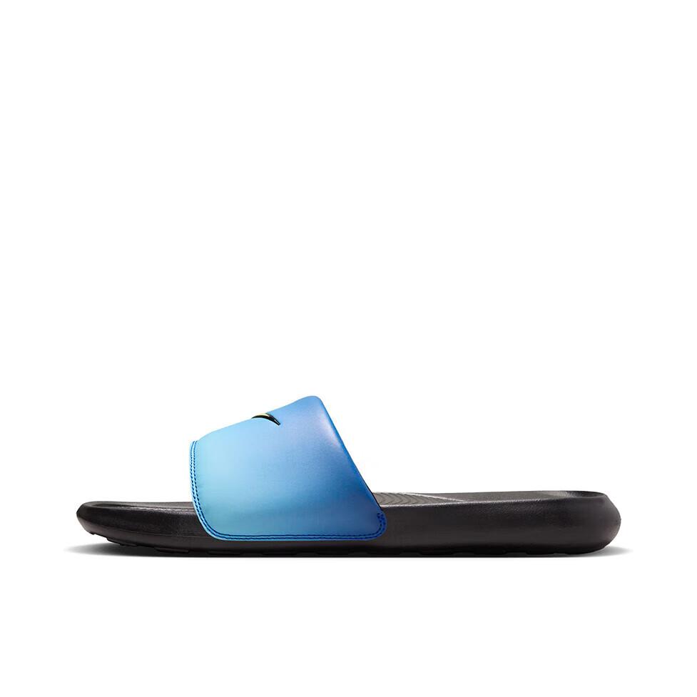推荐商品：Nike Victori One Slide 回弹缓震 防滑耐磨 舒适轻便 透气 防水 运动 一字 拖鞋 青色/藏青色