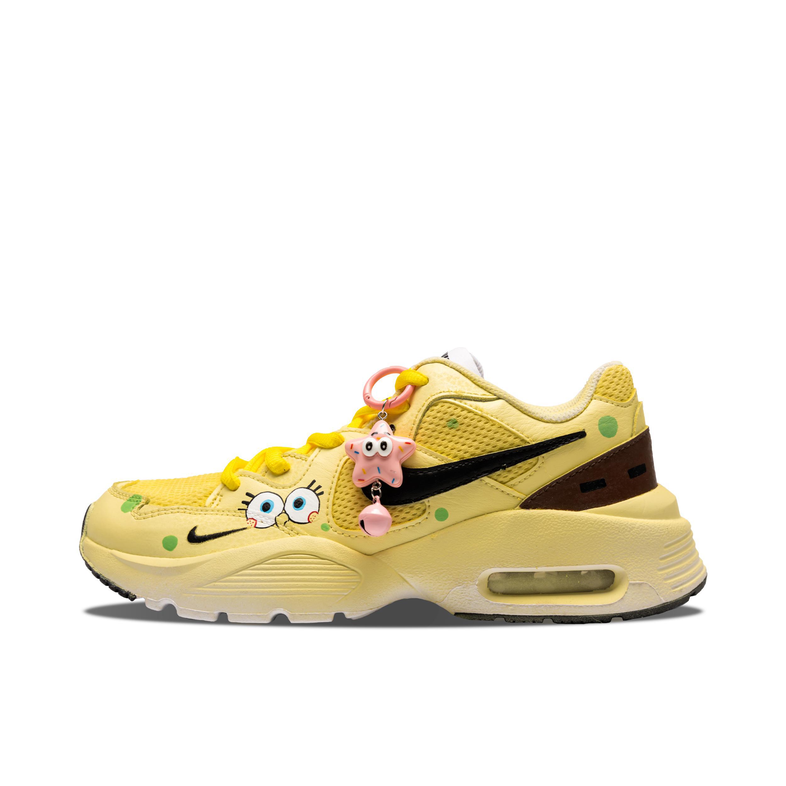 推荐商品：【定制球鞋】Nike Air Max Fusion 支撑 做旧 防滑耐磨 网布透气 防水 织物 时尚潮流 复古休闲 运动风 气垫 脏脏鞋 跑鞋 女款/比奇堡