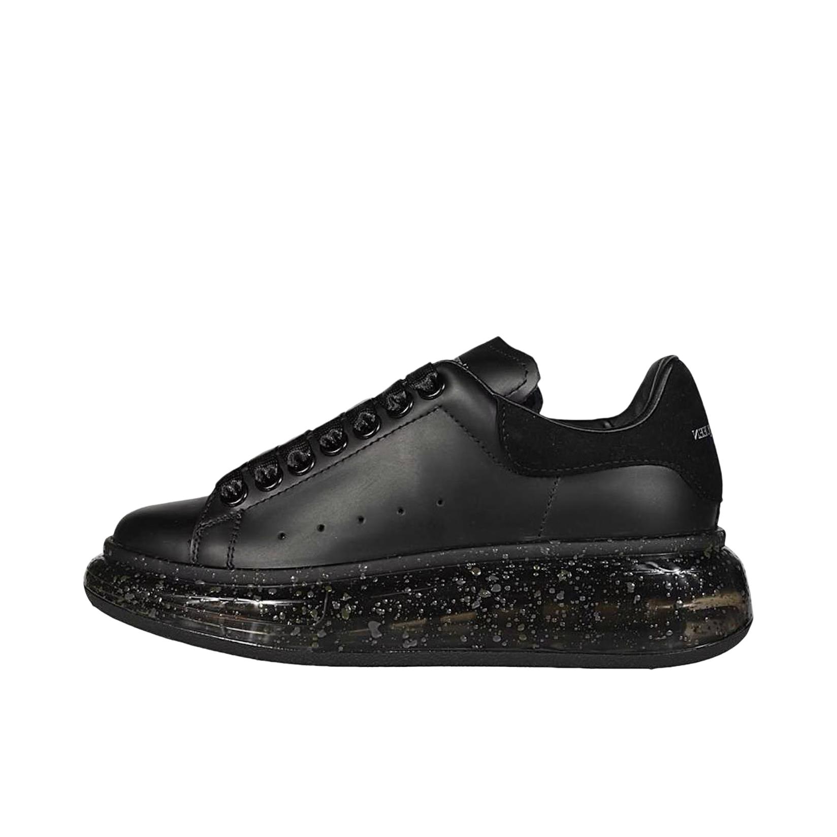 推荐商品：Alexander McQueen/亚历山大麦昆 舒适 耐磨 圆头 皮革 增高 防水 厚底鞋 运动休闲鞋 女款/纯黑色 
