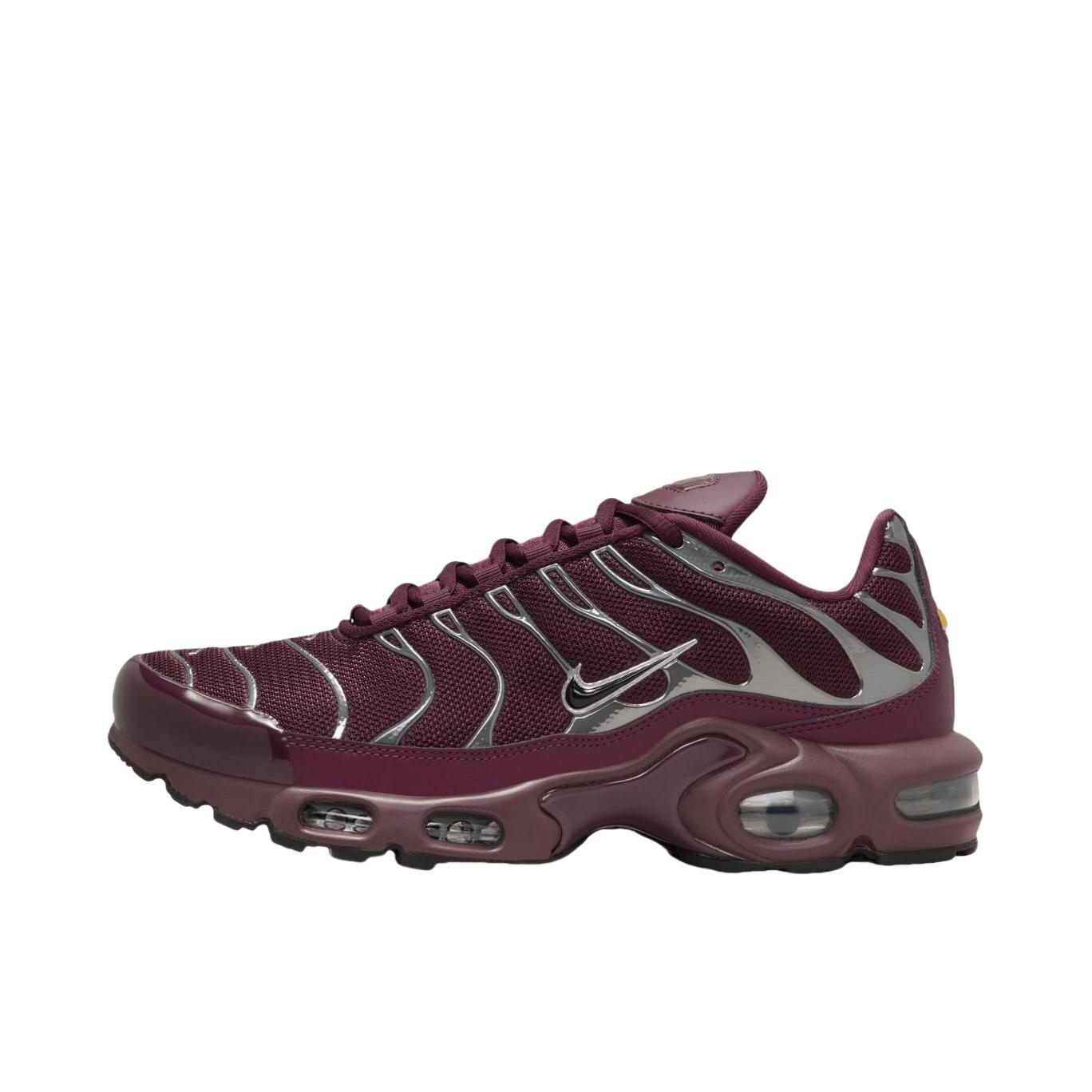 推荐商品：Nike Air Max Plus 跑鞋 休闲舒适轻便网布透气防滑耐磨气垫缓震包裹性贴合圆头 低帮/褐色