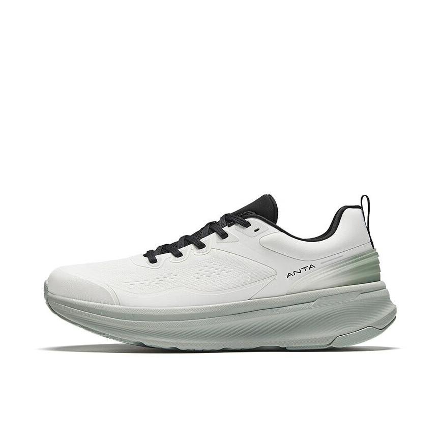 推荐商品：安踏 神行9 跑鞋 包裹性透气防滑耐磨减震回弹体测防水慢跑软底 纸莎白