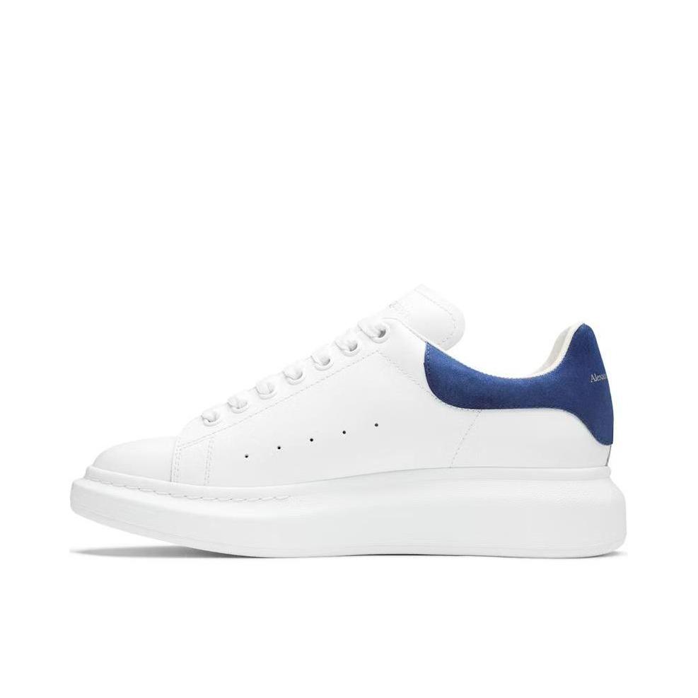 推荐商品：Alexander McQueen/亚历山大麦昆 舒适 耐磨 圆头 皮革 增高 防水 厚底鞋 运动休闲鞋 麂皮蓝尾