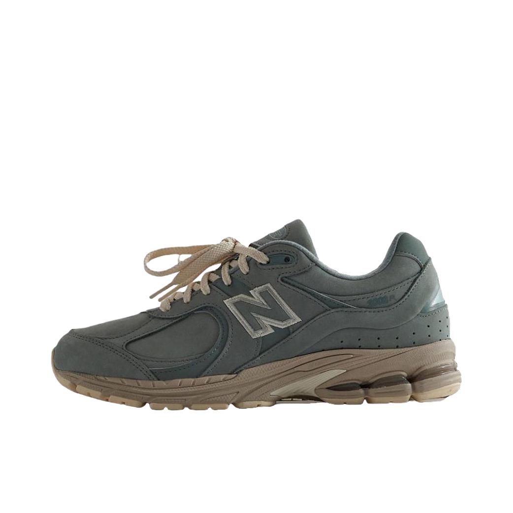 推荐商品：New Balance 2002R 跑鞋 缓震防滑耐磨透气复古拼接防水气垫慢跑支撑 Kith联名灰色/绿色