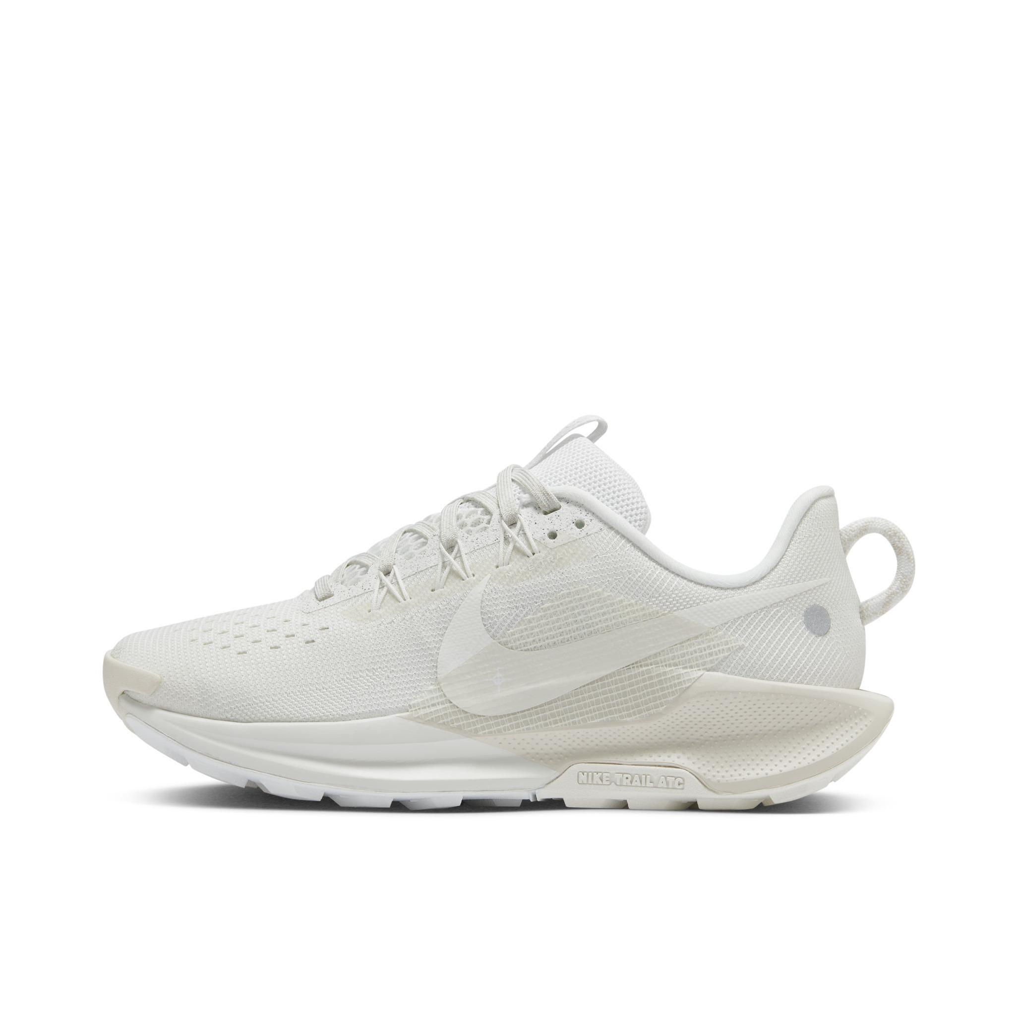 推荐商品：Nike Pegasus Trail 5 跑鞋 越野耐磨防水缓震训练回弹贴合耐用 山峰白/帆白/浅土褐