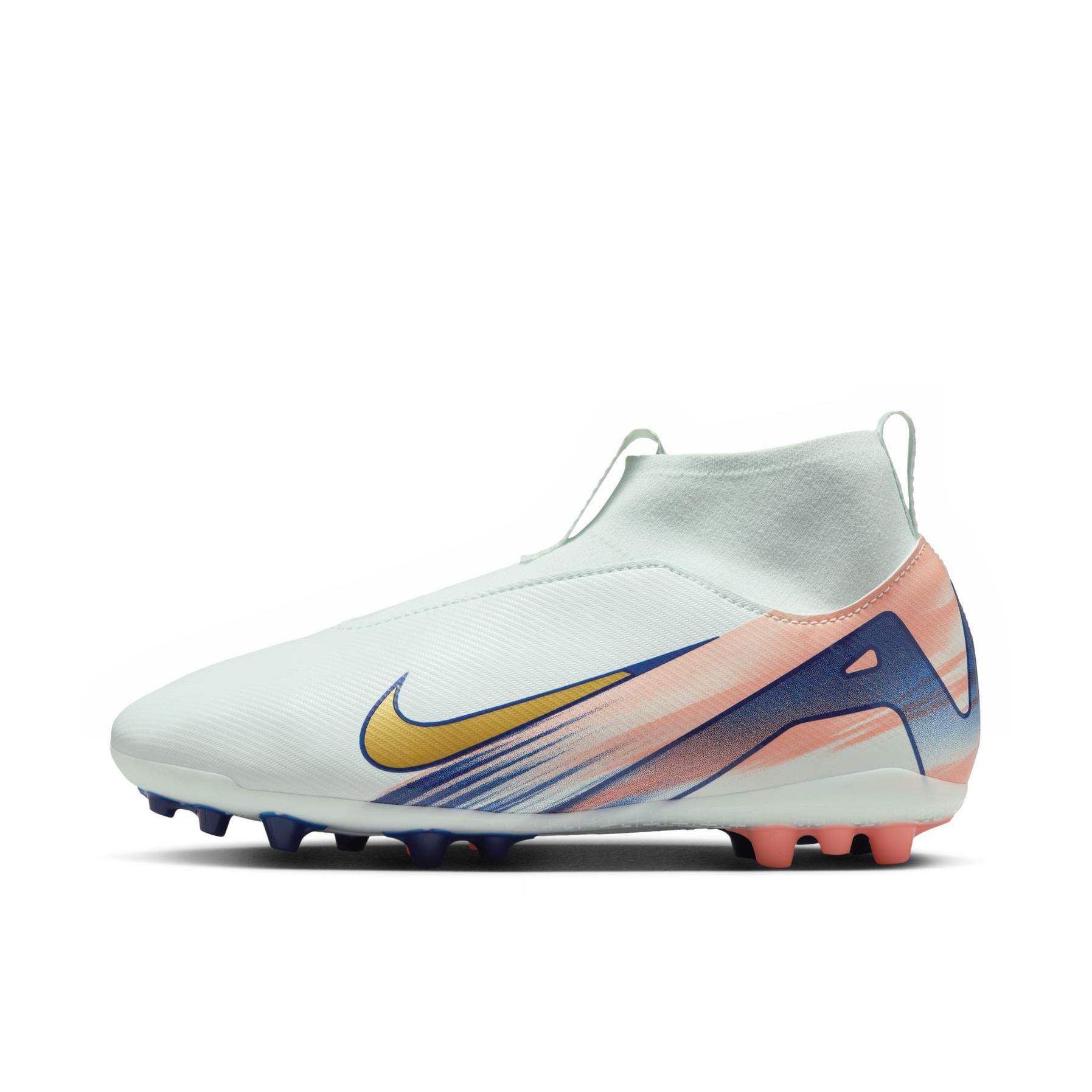 推荐商品：Nike Mercurial Superfly 10 Academy AG 中端 胶质短钉 人工草场 防滑耐磨 足球鞋 大童/微绿/脉冲深红/金属金币色