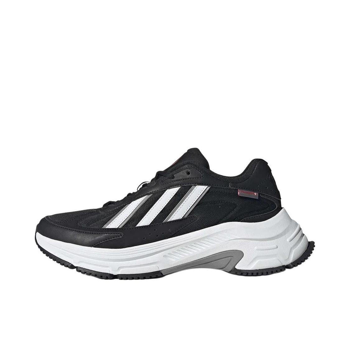 推荐商品：adidas FC Classic 跑鞋 轻便缓震防滑耐磨舒适网面透气休闲轻运动流光风织物支撑增高 黑色/白色 