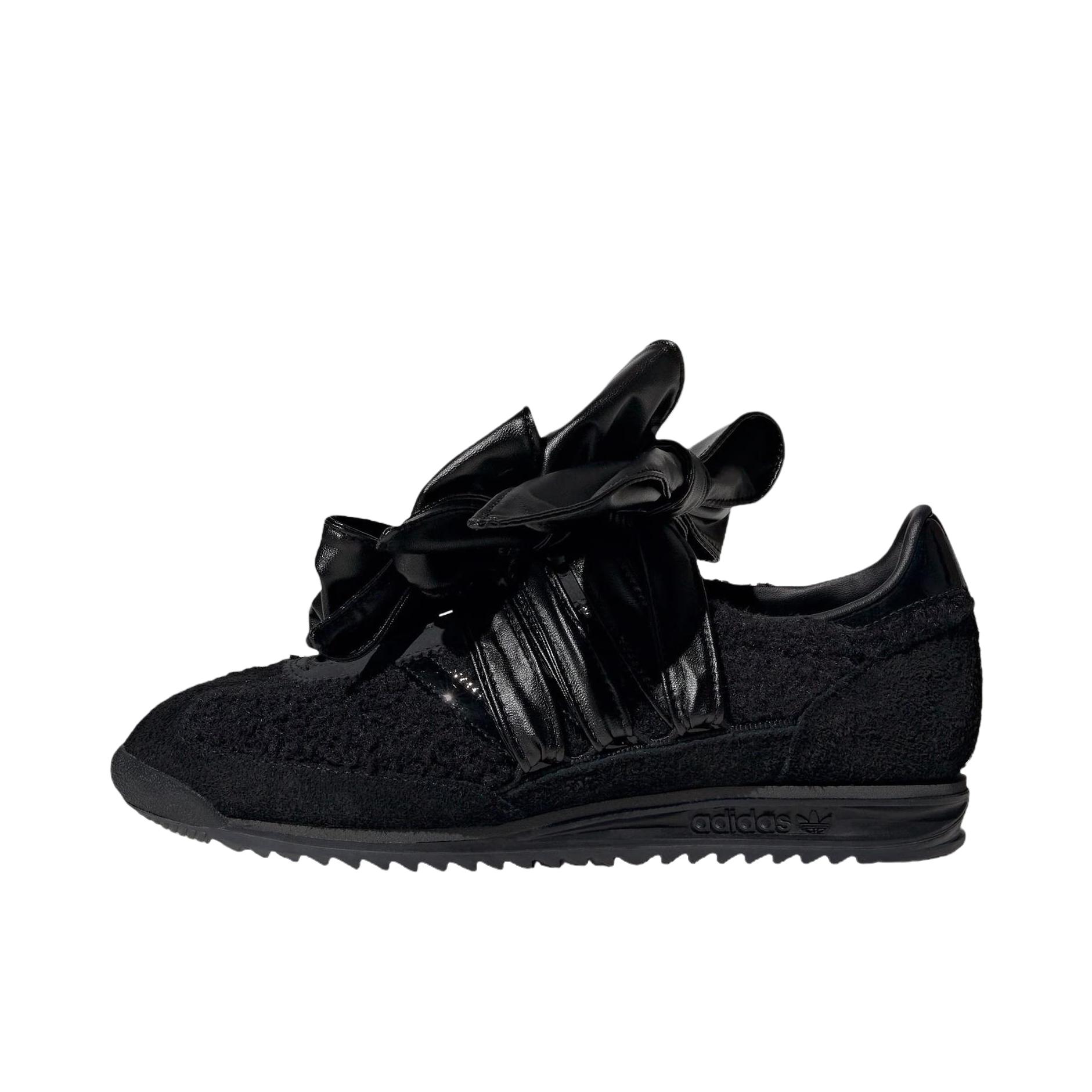 推荐商品：【马思纯同款】 adidas Originals SL 72 T头鞋 德训鞋 运动休闲鞋 轻便防滑耐磨透气舒适简约复古 Caroline Hu联名/黑色