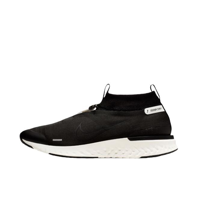 推荐商品：Nike React City 运动休闲鞋 防滑耐磨舒适轻便减震百搭 Black/White 黑白