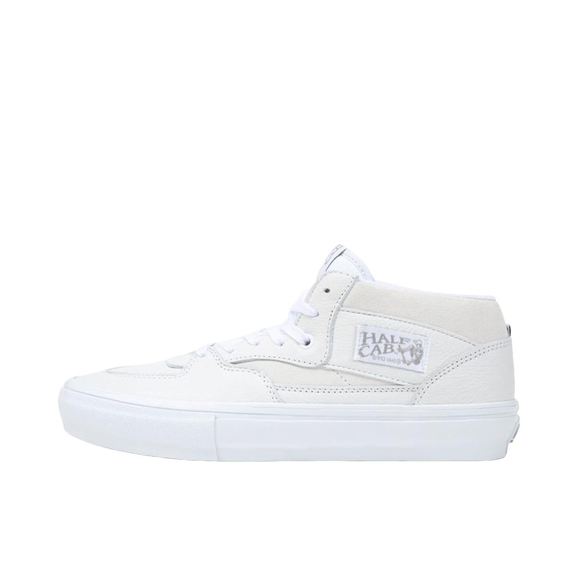 推荐商品：Vans/范斯 Skate Half 舒适百搭 美式 减震轻便 防滑耐磨 透气 帆布鞋 白色