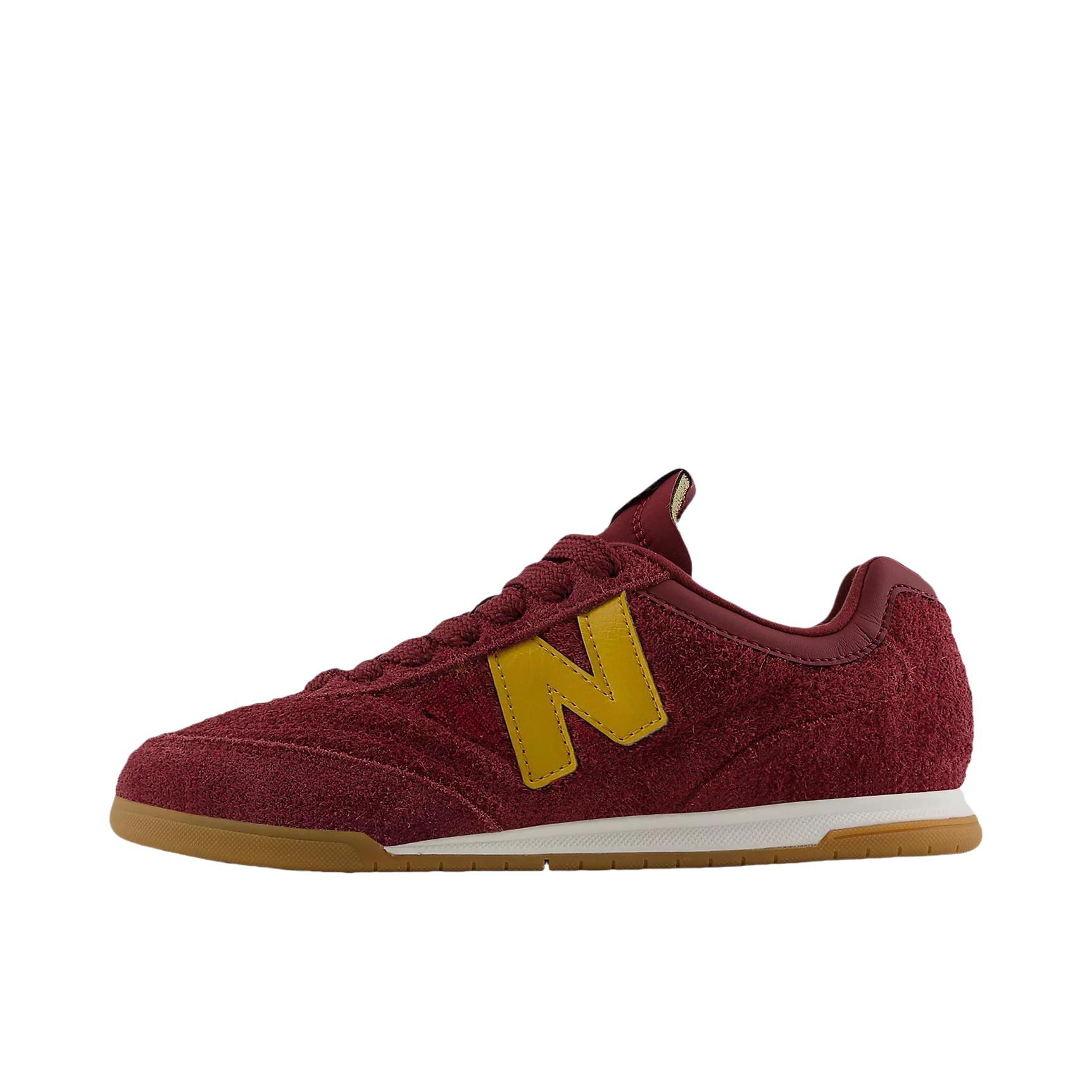 推荐商品：New Balance RC42 薄底 耐磨平底 防滑减震 简约百搭 复古 阿甘鞋 运动休闲鞋 D宽/深红色