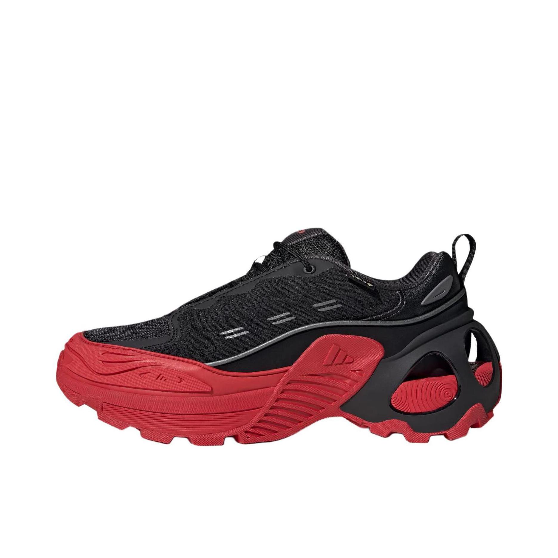 推荐商品：adidas Wonder Runner Pro 跑鞋 轻运动防滑耐磨减震增高织物碳板包裹性 黑色/亮金属铁灰/学院红