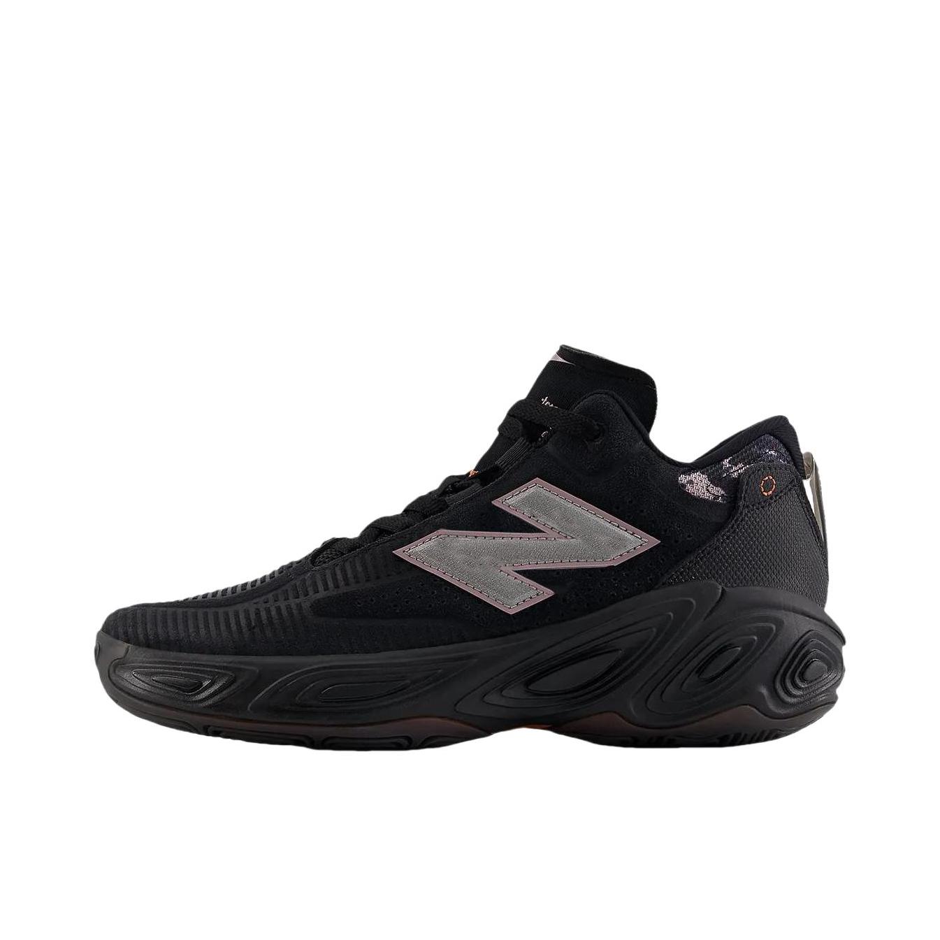 推荐商品：New Balance Fresh Foam BB v2 篮球鞋 缓震防滑耐磨低帮圆头复古百搭时尚 D宽/黑色/灰色 