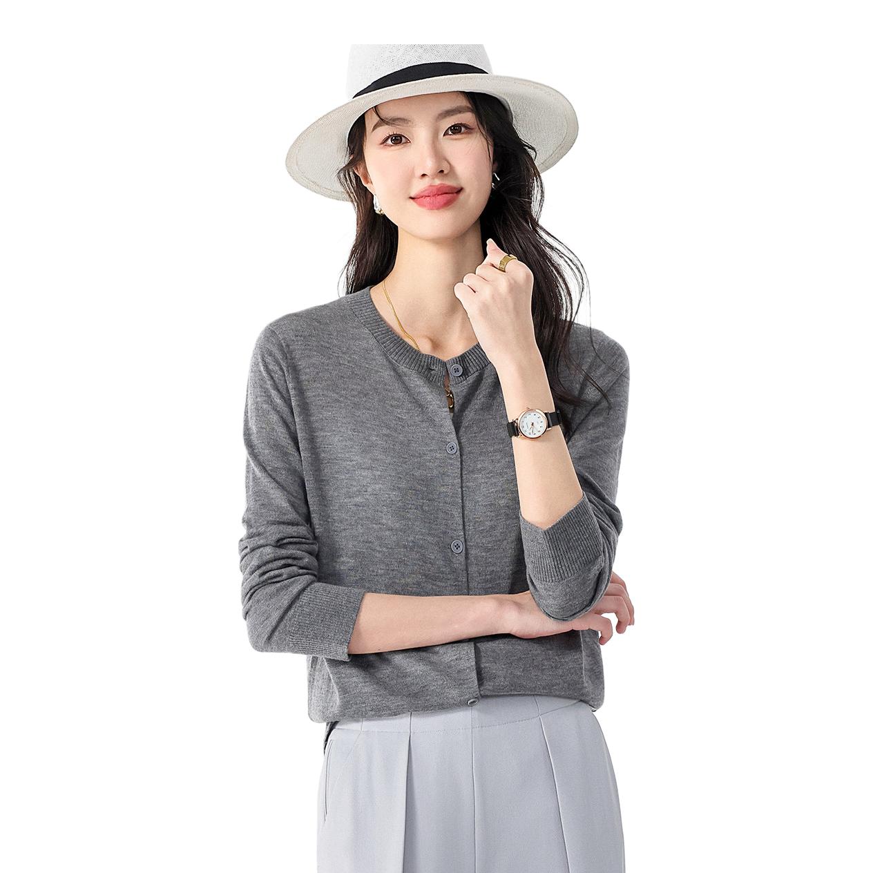 推荐商品：GUJIN/古今  薄纽扣商务柔软纯色防风高弹针织衫 女装 33924G30120235 灰