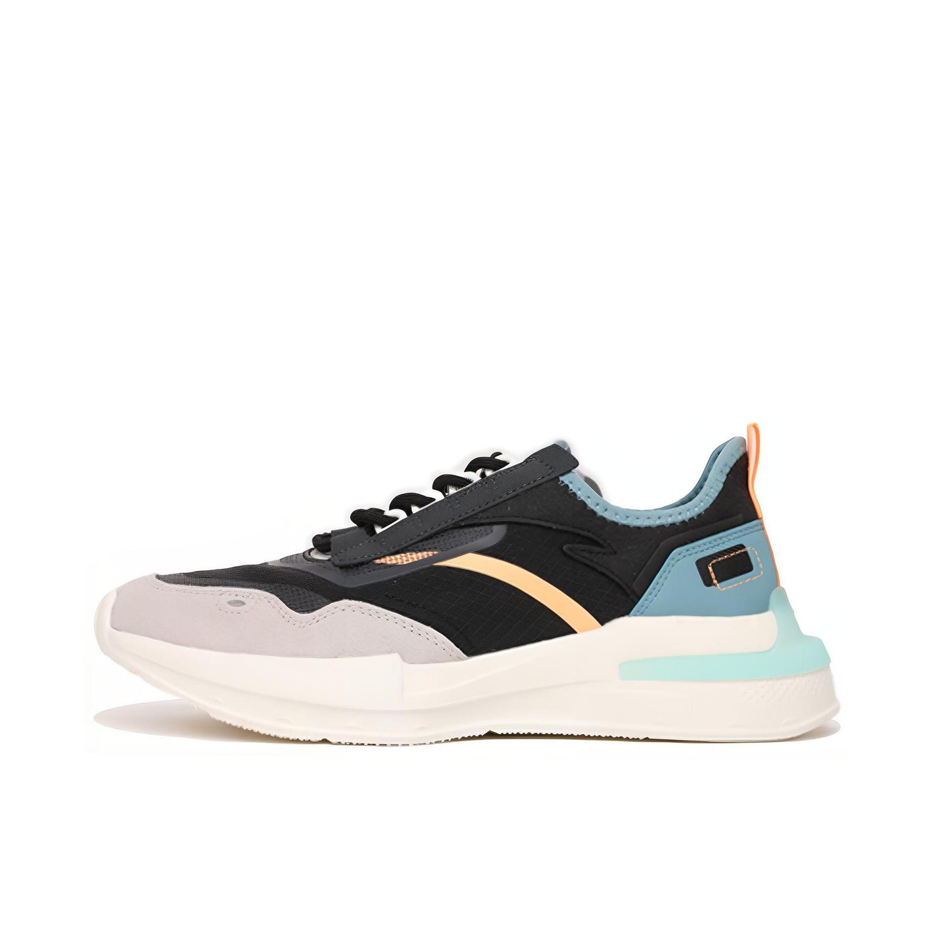 推荐商品：安踏 运动系列 防滑耐磨 减震透气 舒适百搭 休闲鞋 112128871 黑色/橙色