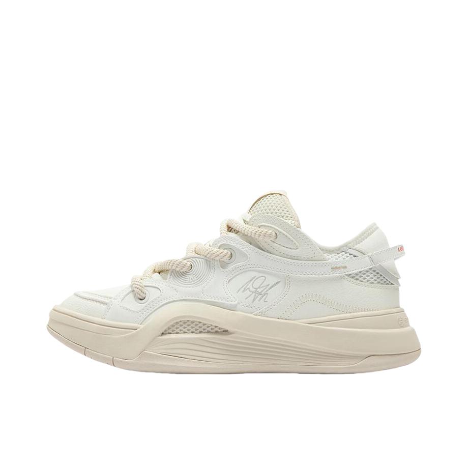 推荐商品：361° AG潮戈2 橡胶 防滑耐磨 舒适缓震 百搭潮流 室外 水泥地 运动休闲鞋 672441117 羽毛白/西米色