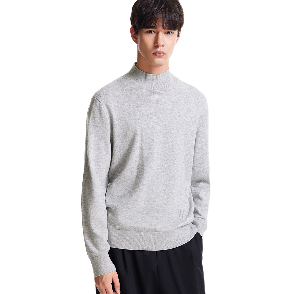 推荐商品：SEASONHIGH  logo刺绣亲肤半高领长袖针织衫 S24425003 浅花灰