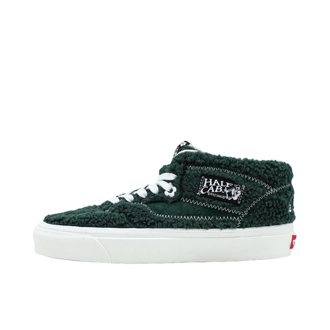 推荐商品：Vans/范斯 Skate Half 舒适百搭 美式 减震轻便 防滑耐磨 透气 帆布鞋 Sandy Liang联名/绿色