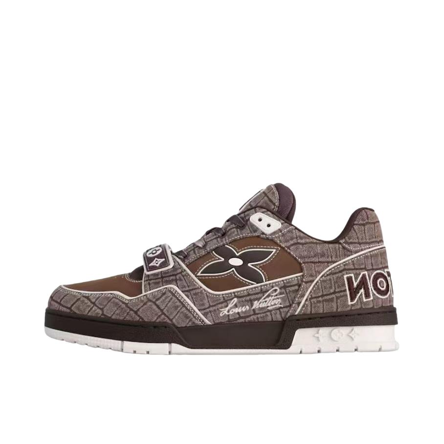 推荐商品：Louis Vuitton trainer 百搭复古 轻便平跟 花朵图案 牛仔布 板鞋 棕色