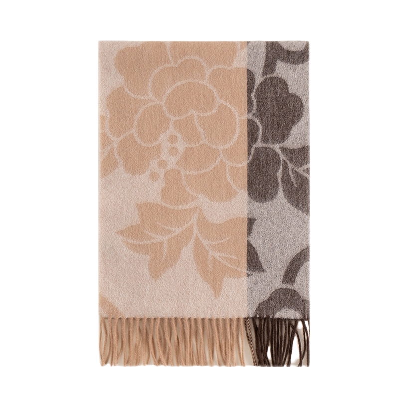 推荐商品：上海故事 24AW加厚绵羊毛围巾 WF241611