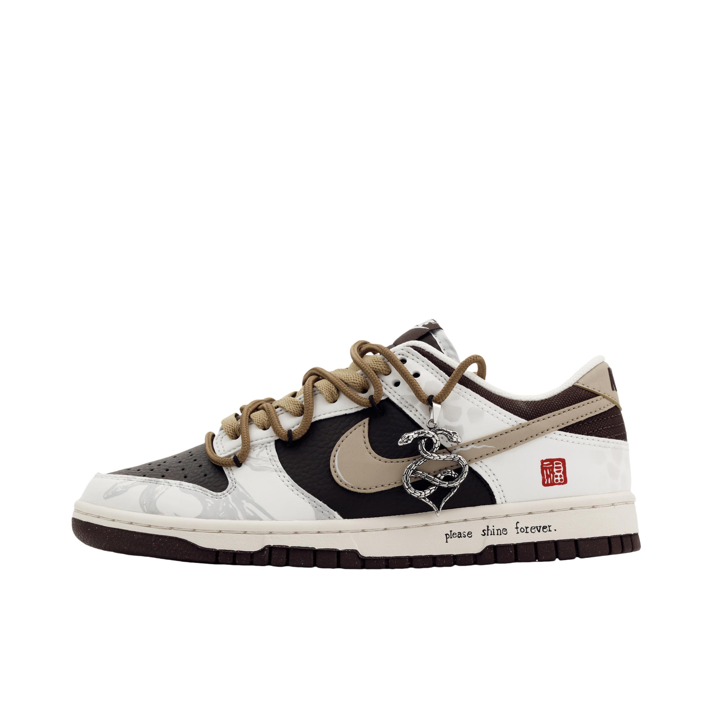 推荐商品：【定制球鞋】 Nike Dunk 板鞋 平跟系带防滑耐磨做旧高街简约百搭潮流复古美式 棕色/白色 