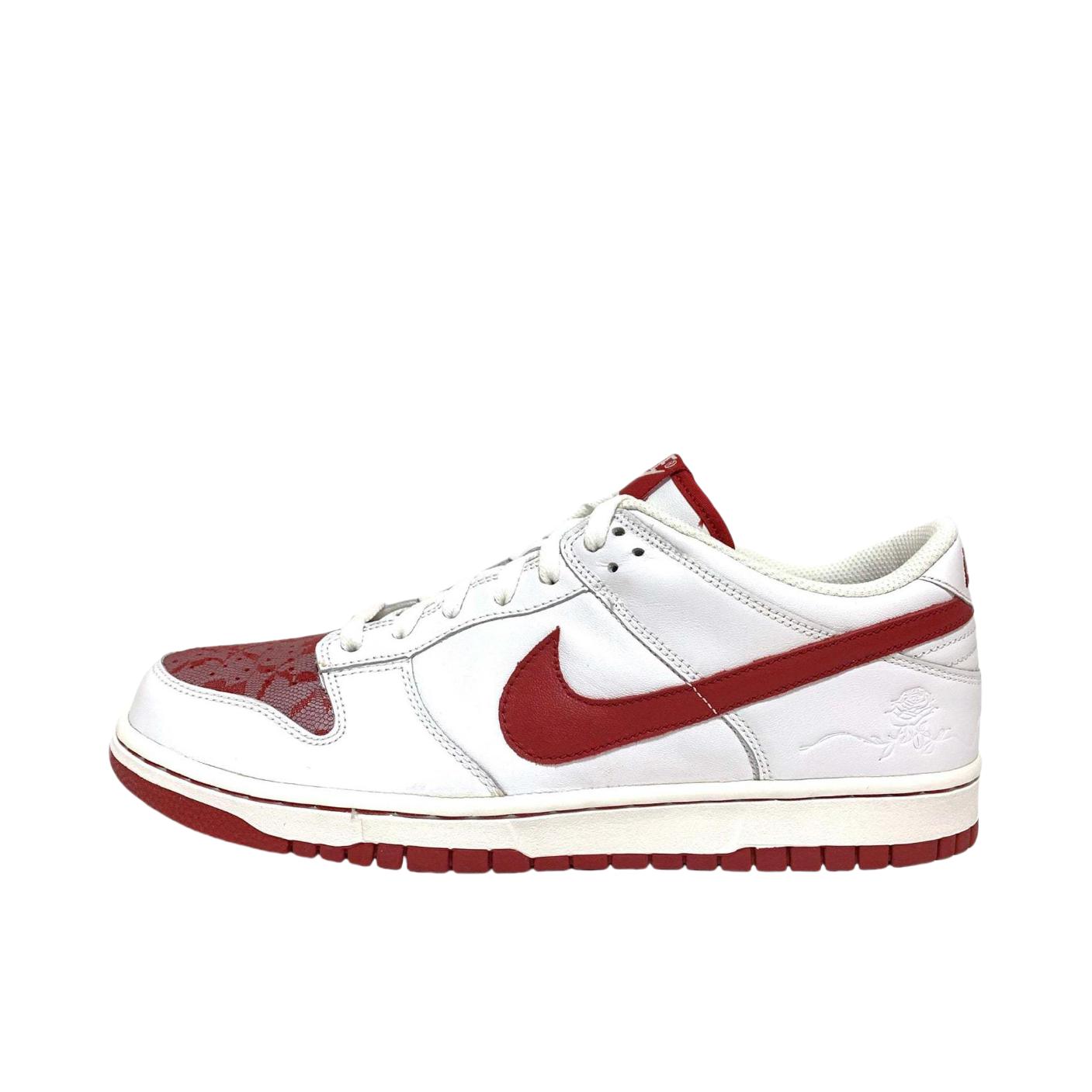 推荐商品：Nike Dunk 板鞋 经典复古百搭 女款/乳白色/红色