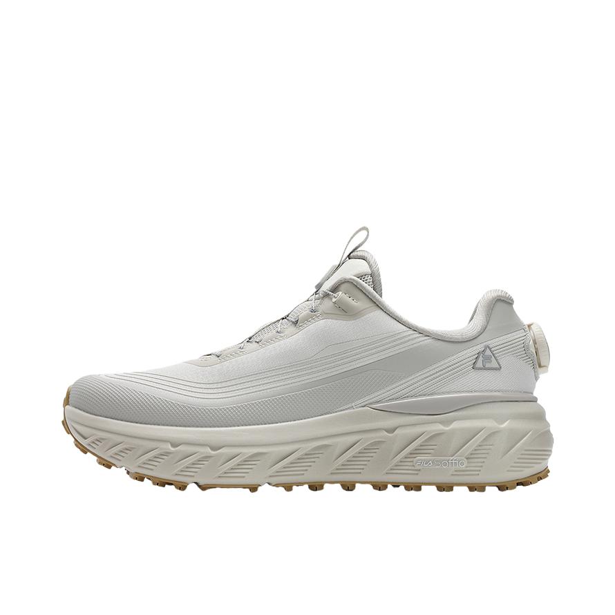 推荐商品：FILA/斐乐 BOA EXPLORER 1+. 户外鞋 越野跑鞋 舒适耐磨防滑百搭运动功能 亮灰色