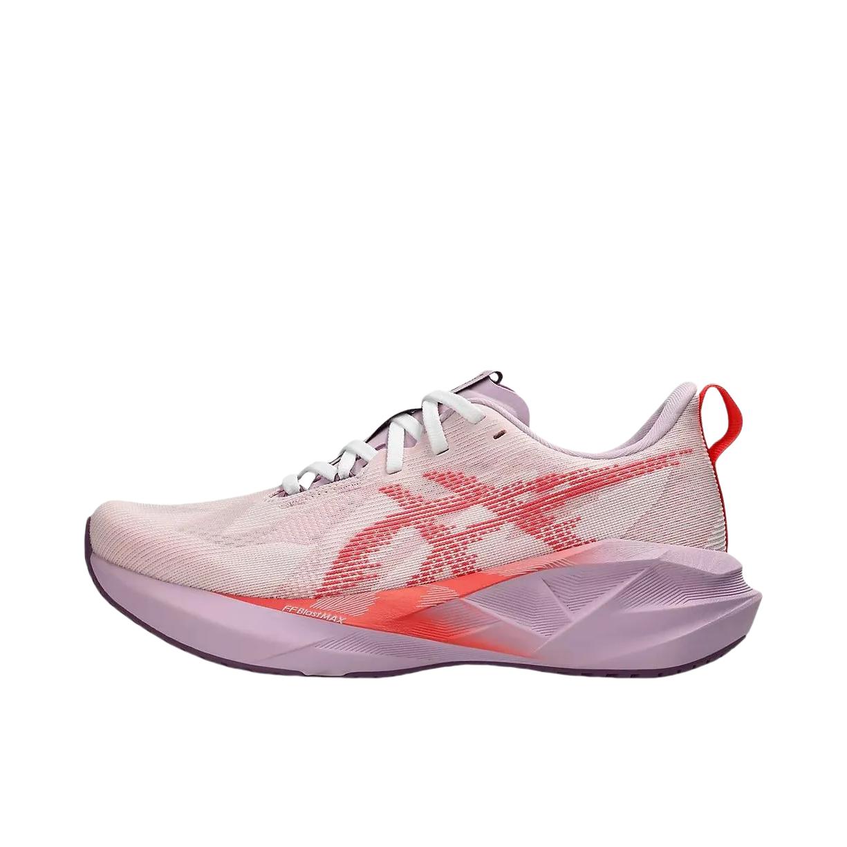 推荐商品：Asics/亚瑟士 Novablast 5 跑鞋 圆头舒适百搭防滑耐磨缓震橡胶贴合短跑轻量回弹支撑 粉色/紫色
