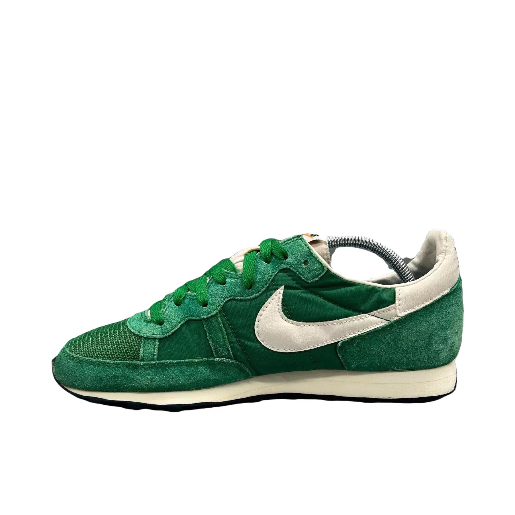 推荐商品：Nike Challenger 跑鞋 健身训练碳板轻便耐磨网布透气织物合成革复古 绿色