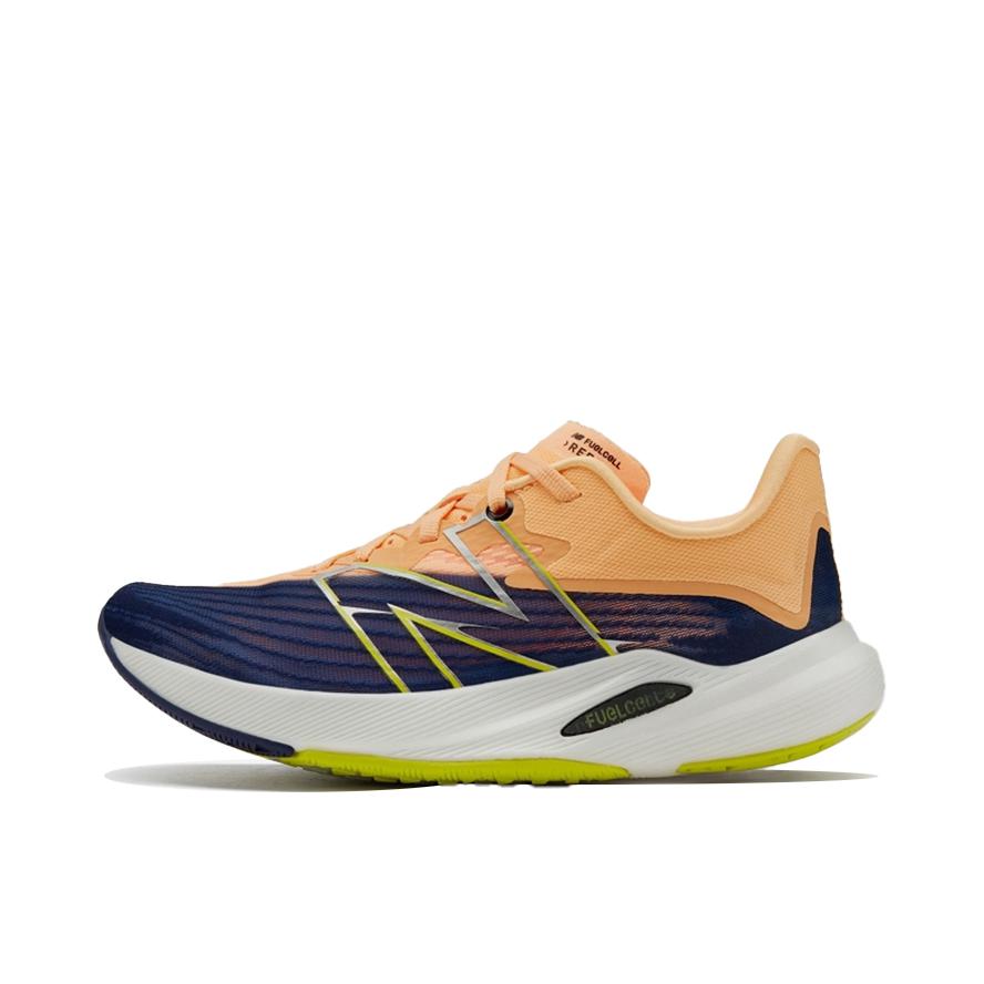 推荐商品：New Balance Fuelcell Rebel V2 跑鞋 缓震回弹耐磨轻便透气织物合成革马拉松 女款/橘粉/深蓝