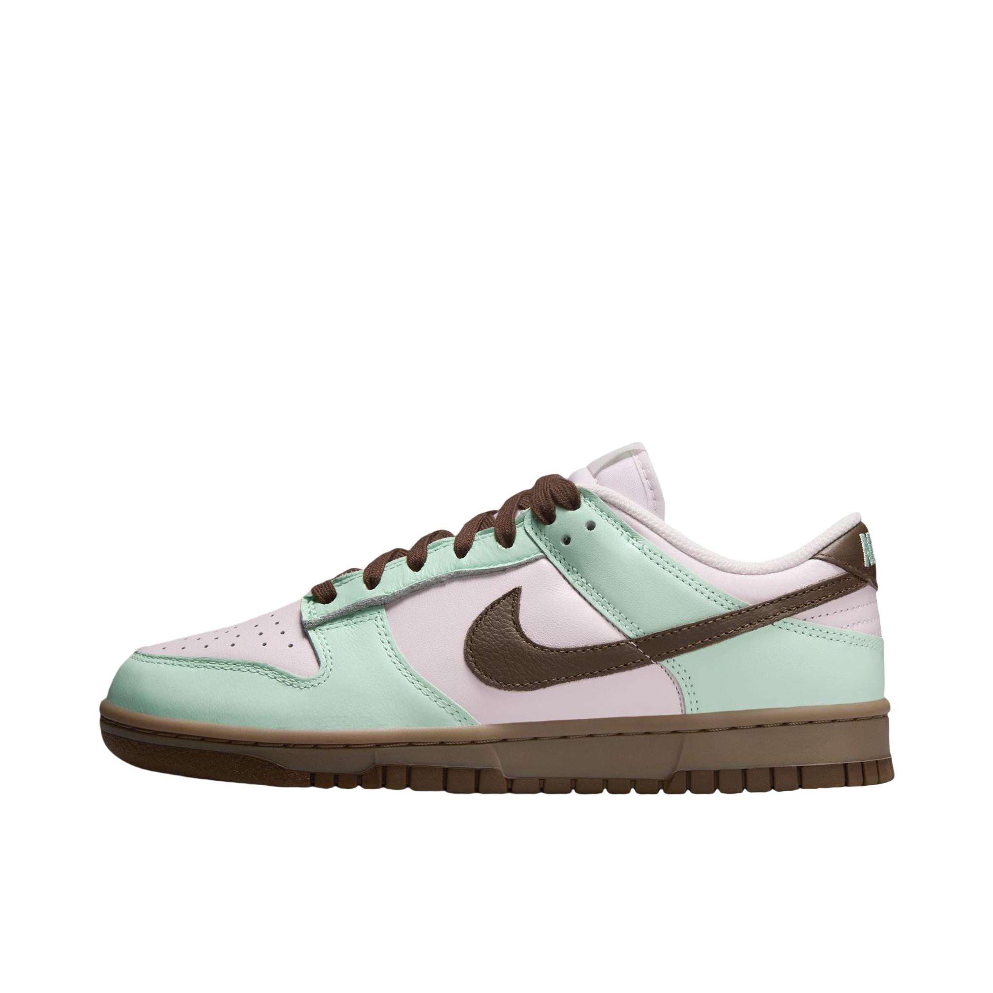 推荐商品：Nike Dunk 板鞋 经典复古百搭 粉色/绿色/棕色 