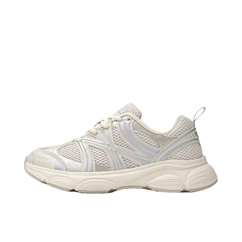 推荐商品：【张凌赫同款】 MLB Chunky Runner Ace Runner 跑鞋 减震防滑耐磨网面透气低帮增高轻便训练 白色