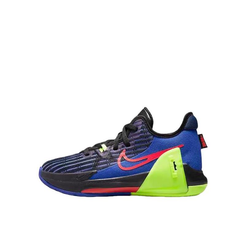 推荐商品：Nike Witness 6 缓震轻便 防滑耐磨 透气 运动鞋儿童 小童/紫色/蓝色