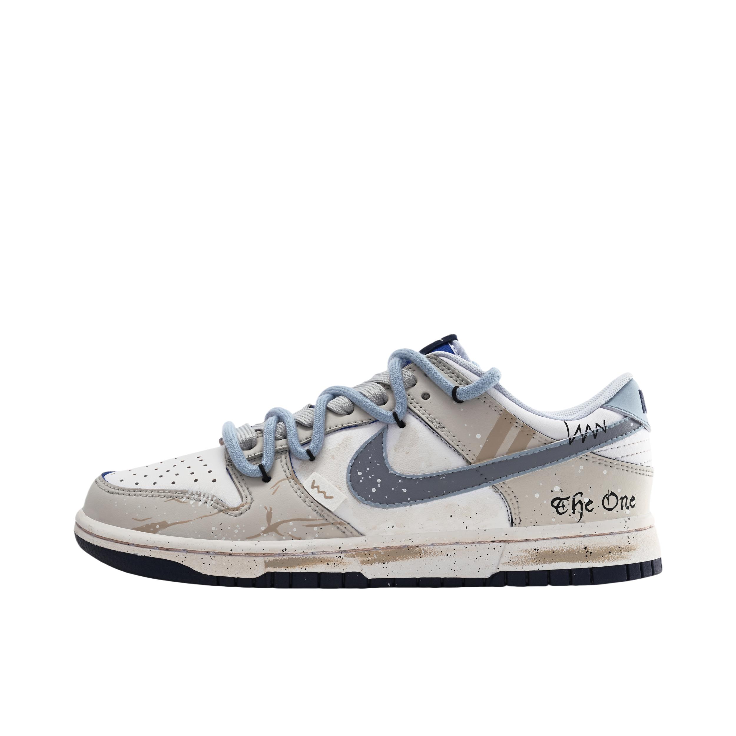 推荐商品：【定制球鞋】 Nike Dunk 板鞋 平跟系带防滑耐磨做旧高街简约百搭潮流复古美式 尘光稀雾